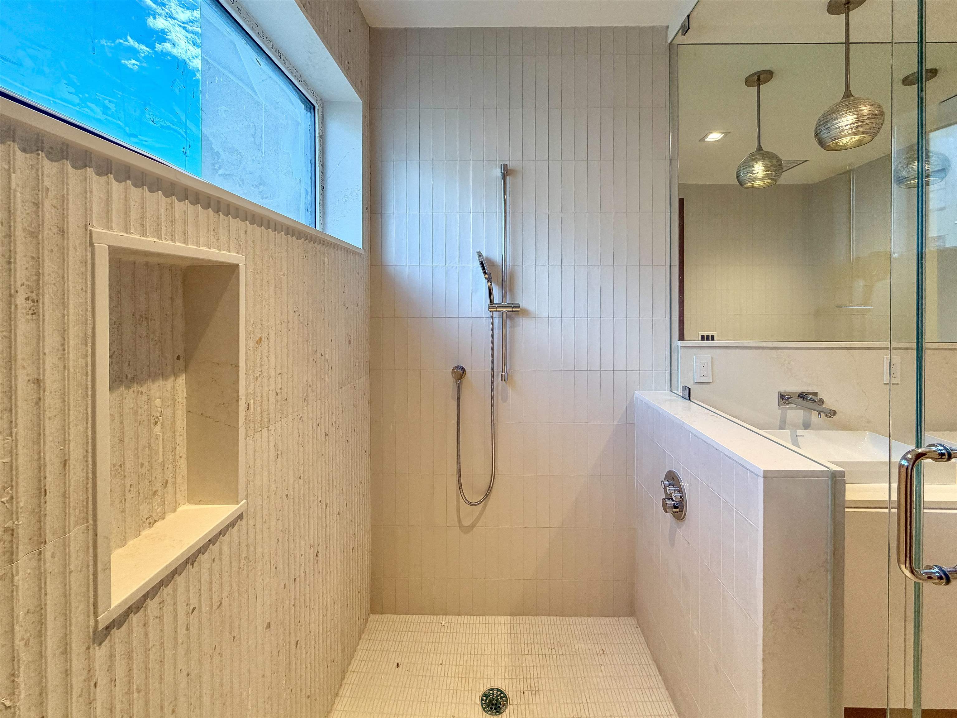 87 JEFFERSON ST Unit: 1