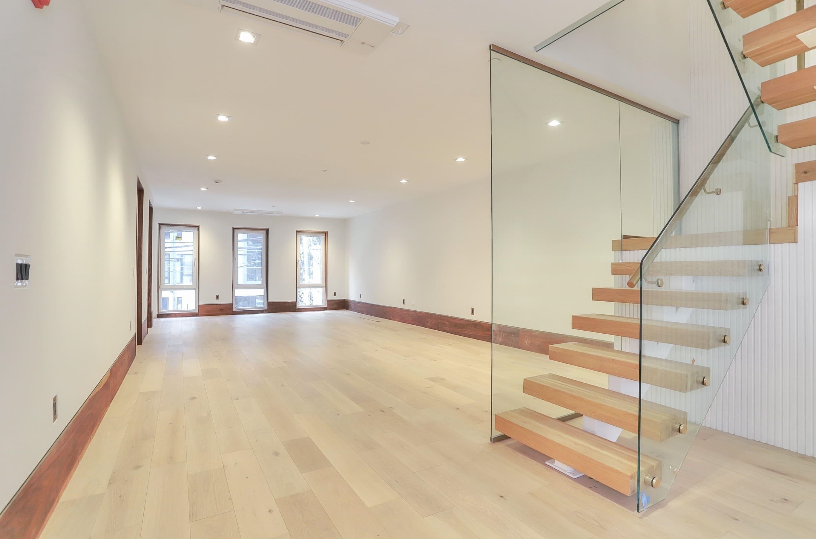 87 JEFFERSON ST Unit: 1