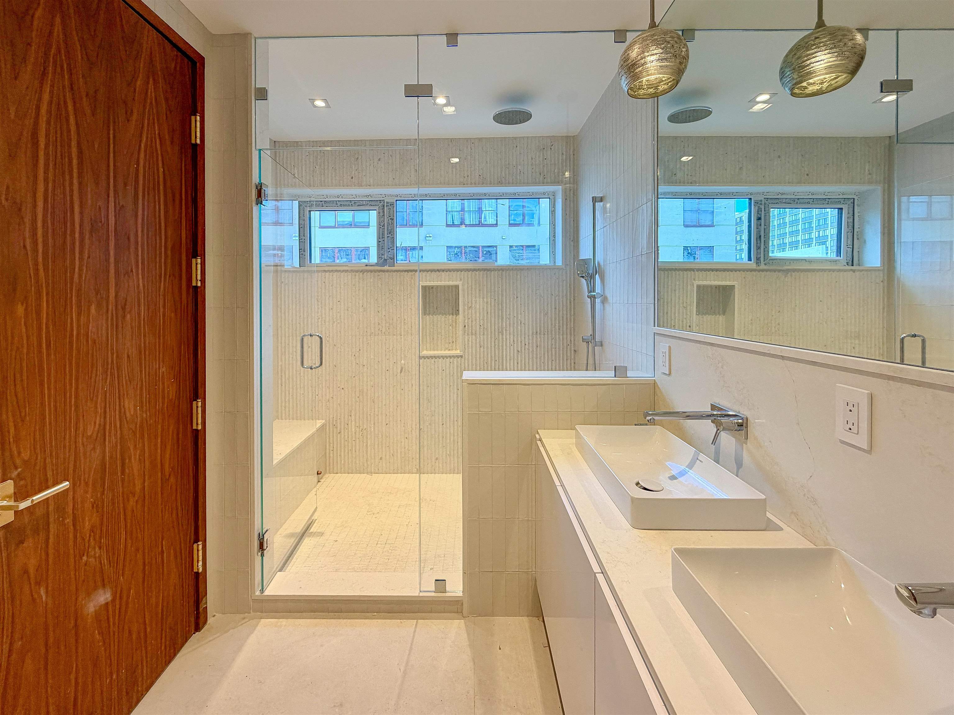 87 JEFFERSON ST Unit: 1