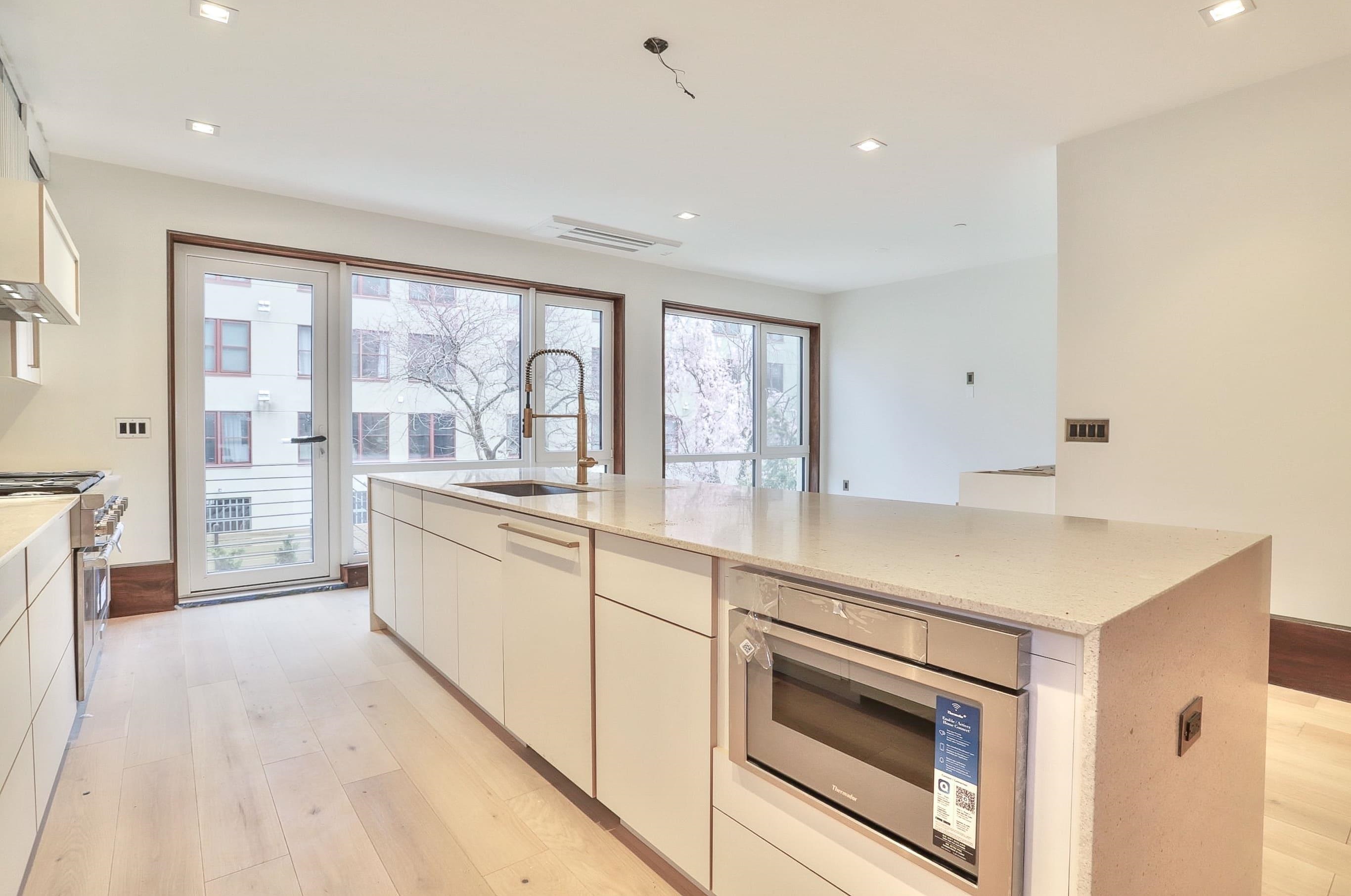 87 JEFFERSON ST Unit: 1