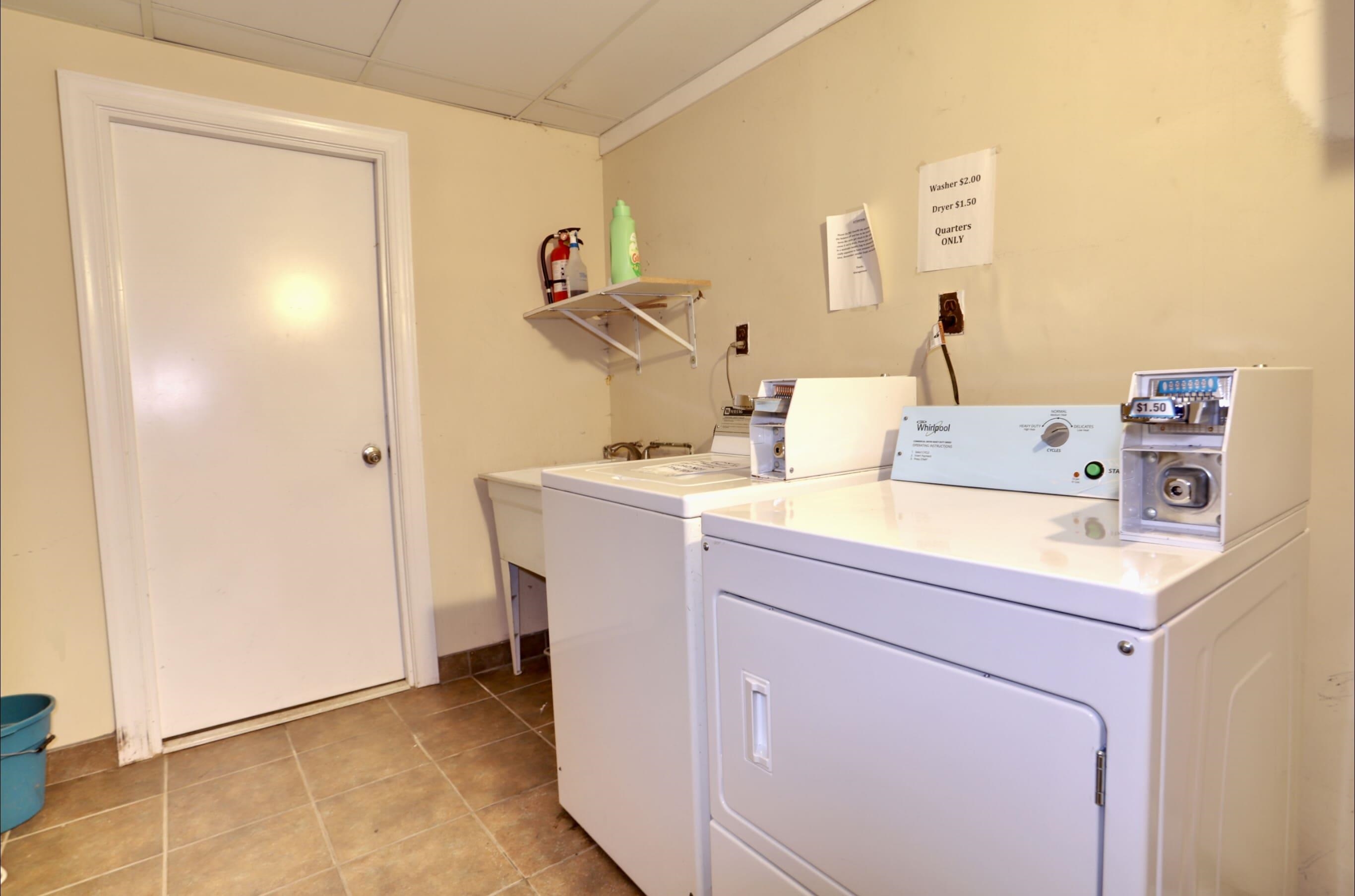 939 WASHINGTON ST Unit: B2