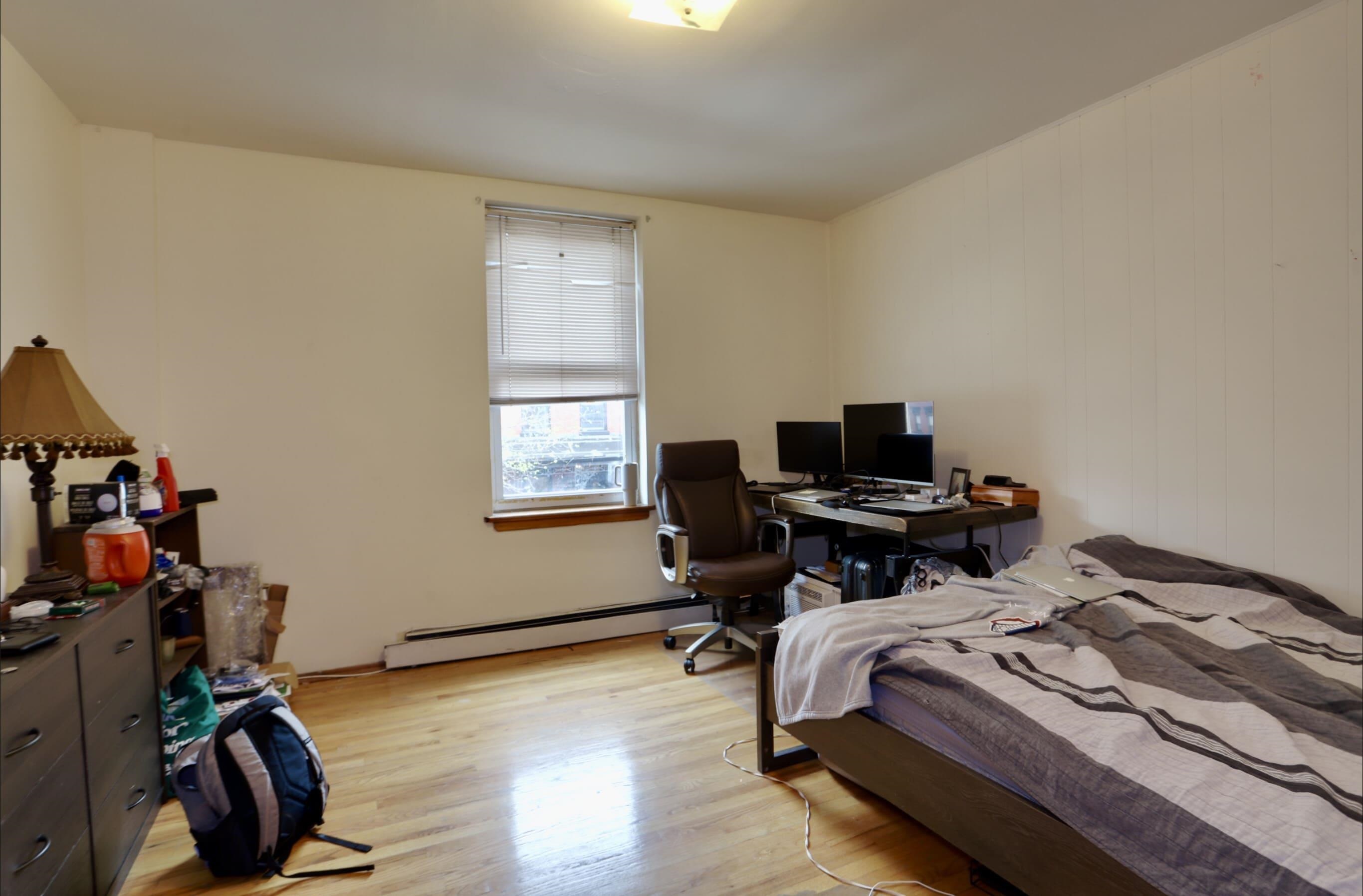 939 WASHINGTON ST Unit: B2