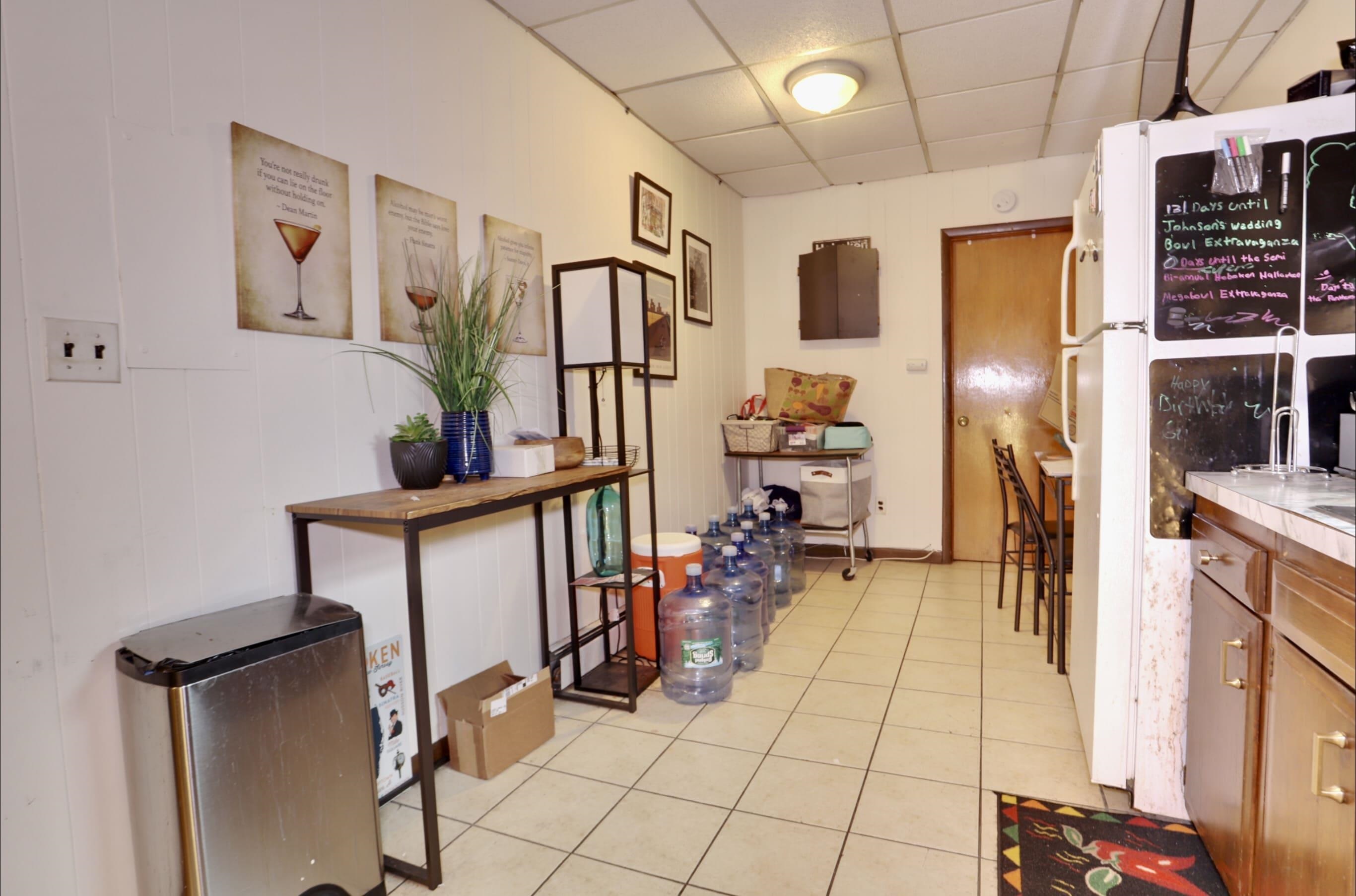 939 WASHINGTON ST Unit: B2