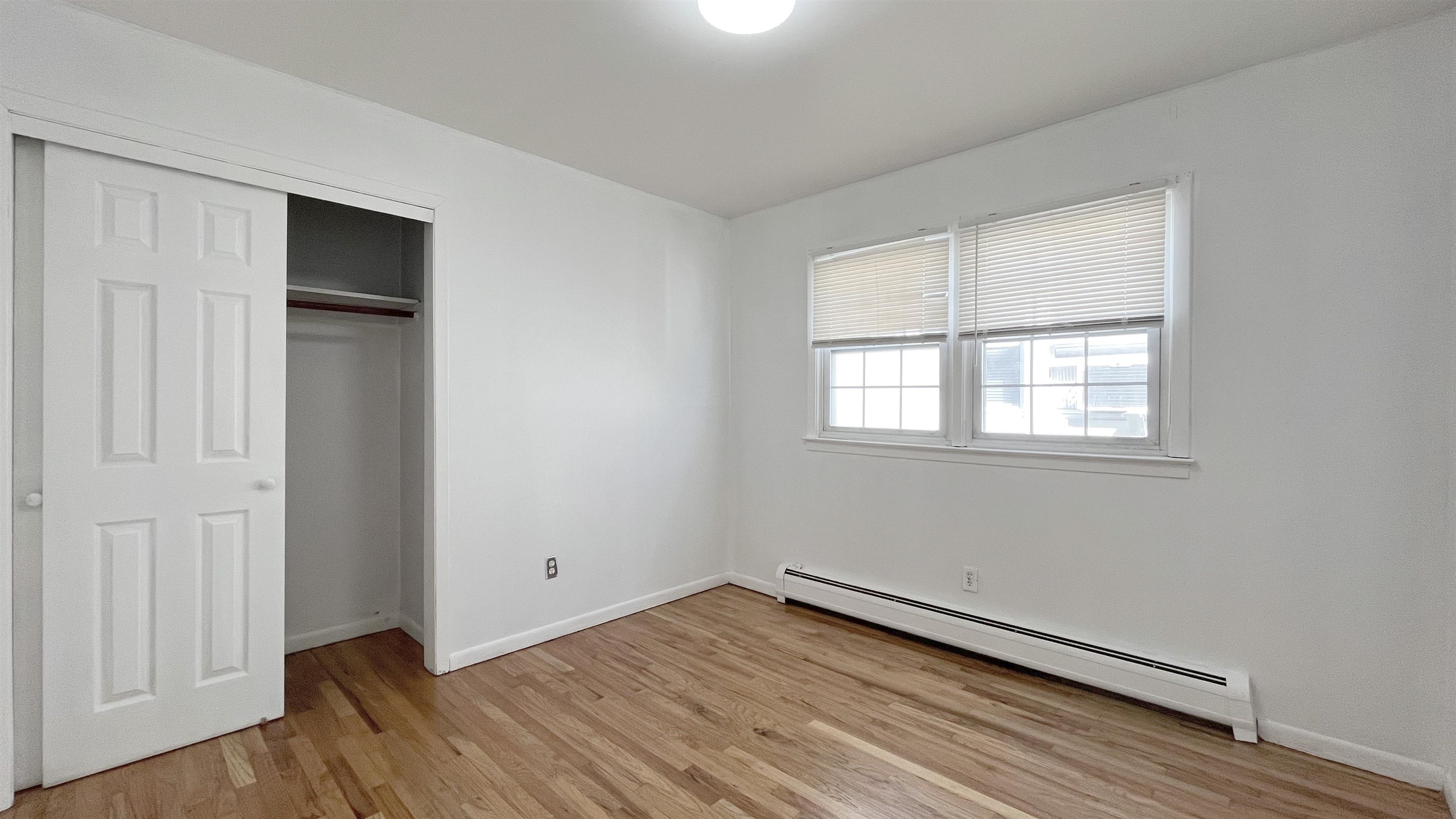 421 MANILA AVE Unit: 3