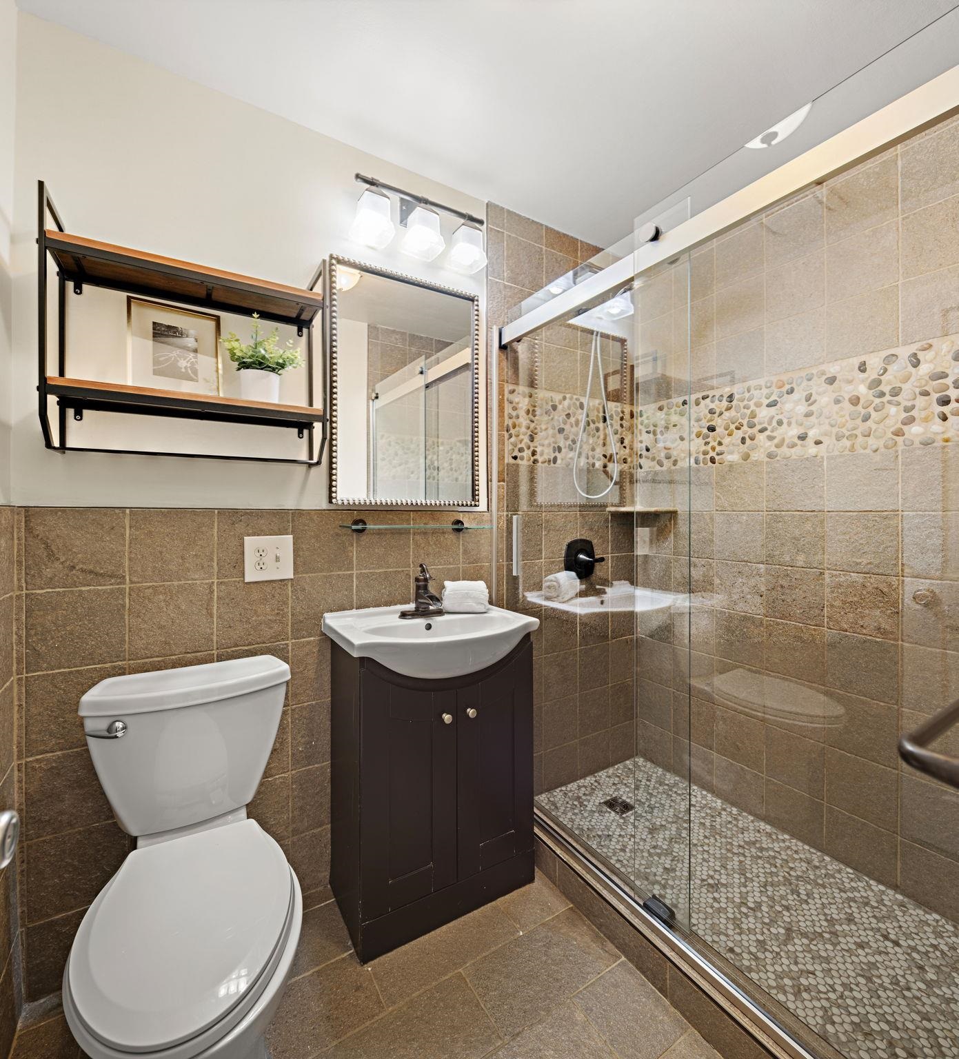 412 WASHINGTON ST Unit: 1B