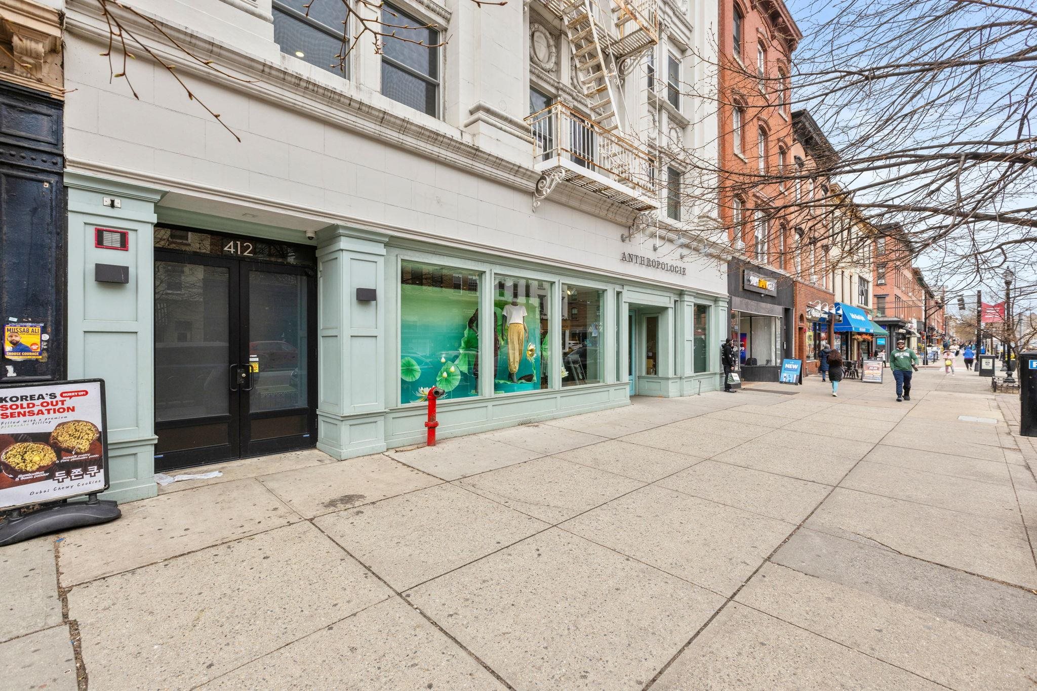 412 WASHINGTON ST Unit: 1B