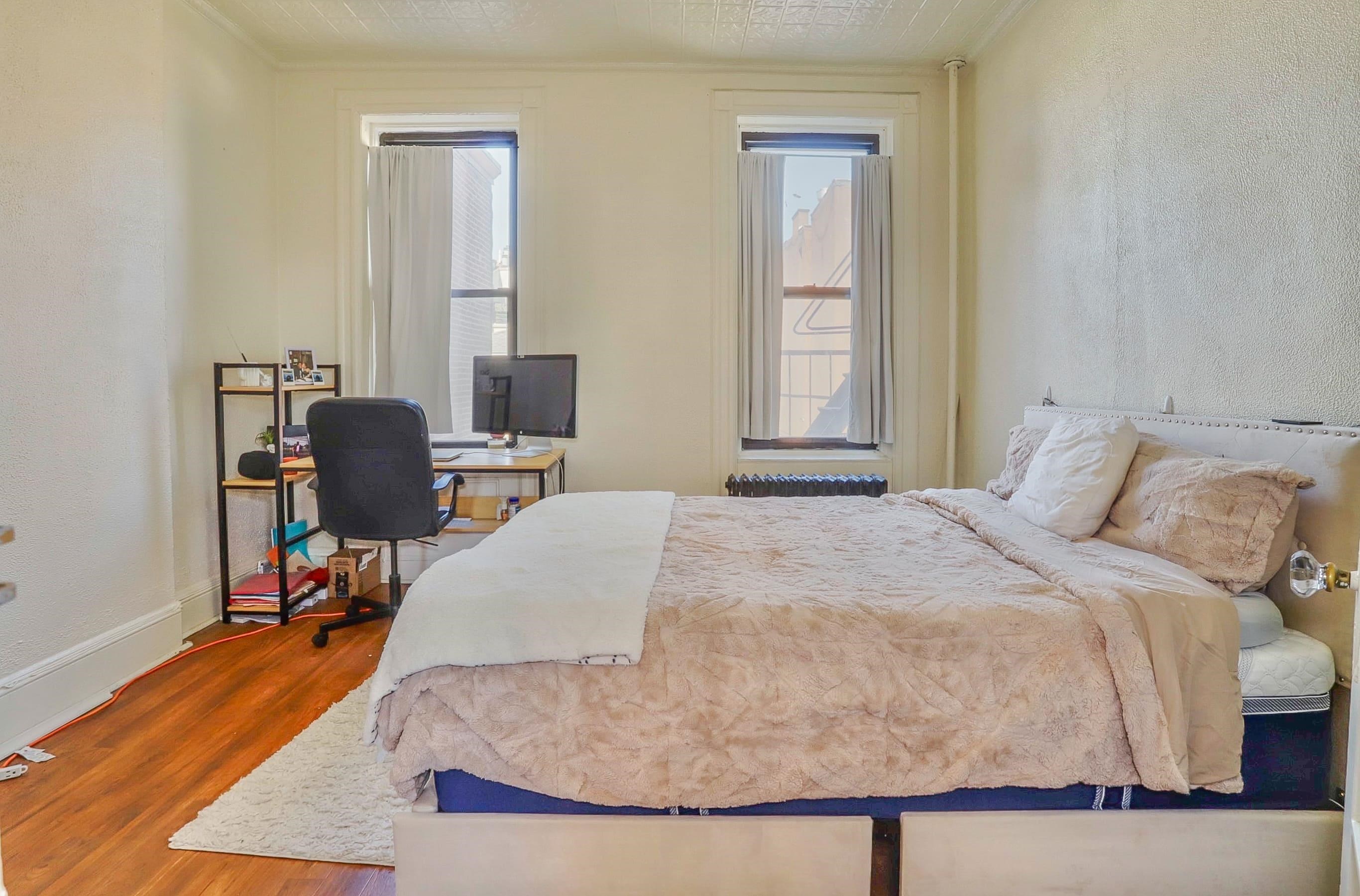 202 HUDSON ST Unit: 9