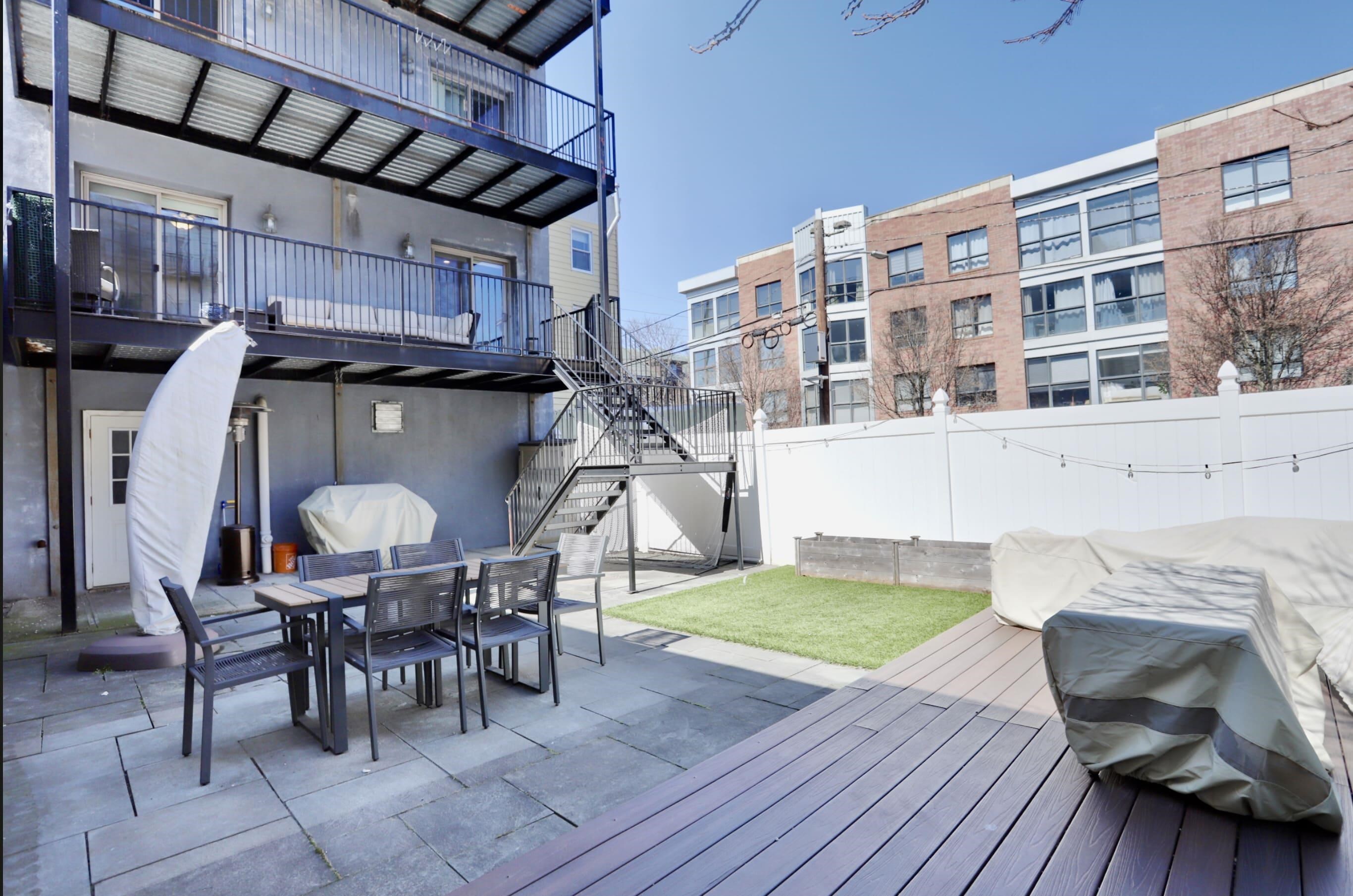 421 JACKSON ST Unit: 1