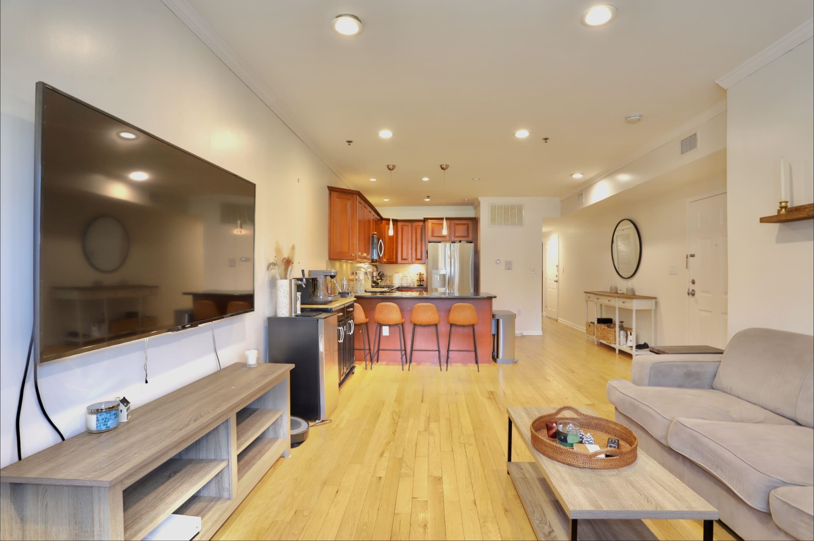 421 JACKSON ST Unit: 1