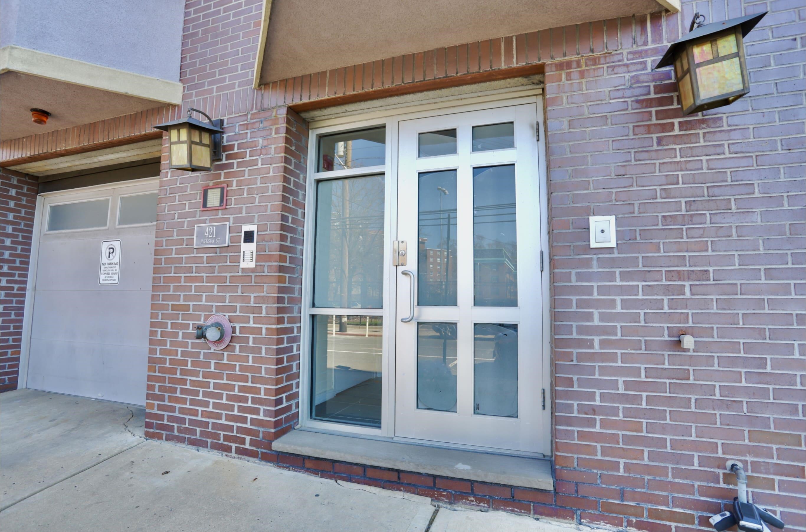 421 JACKSON ST Unit: 1