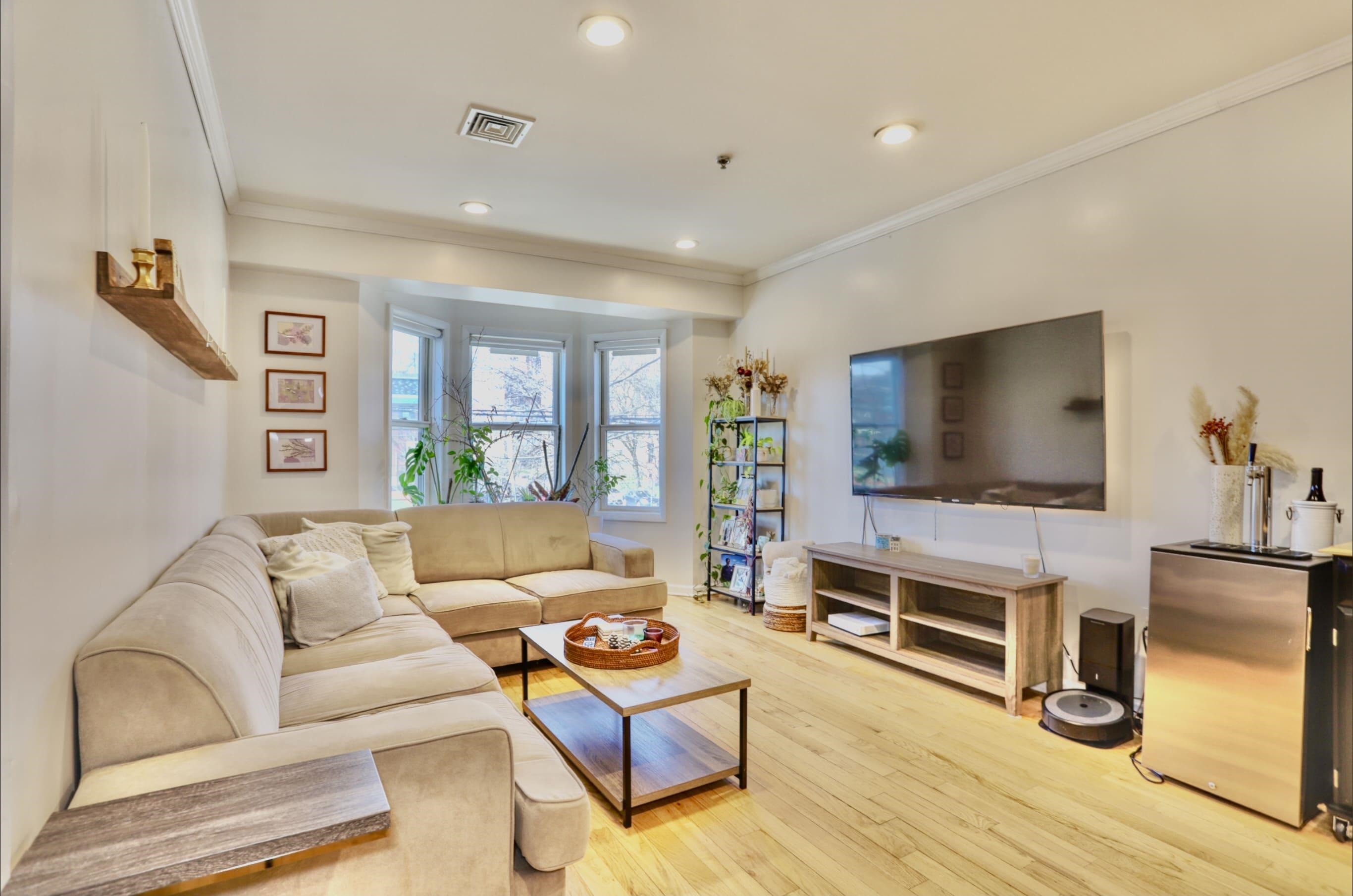 421 JACKSON ST Unit: 1