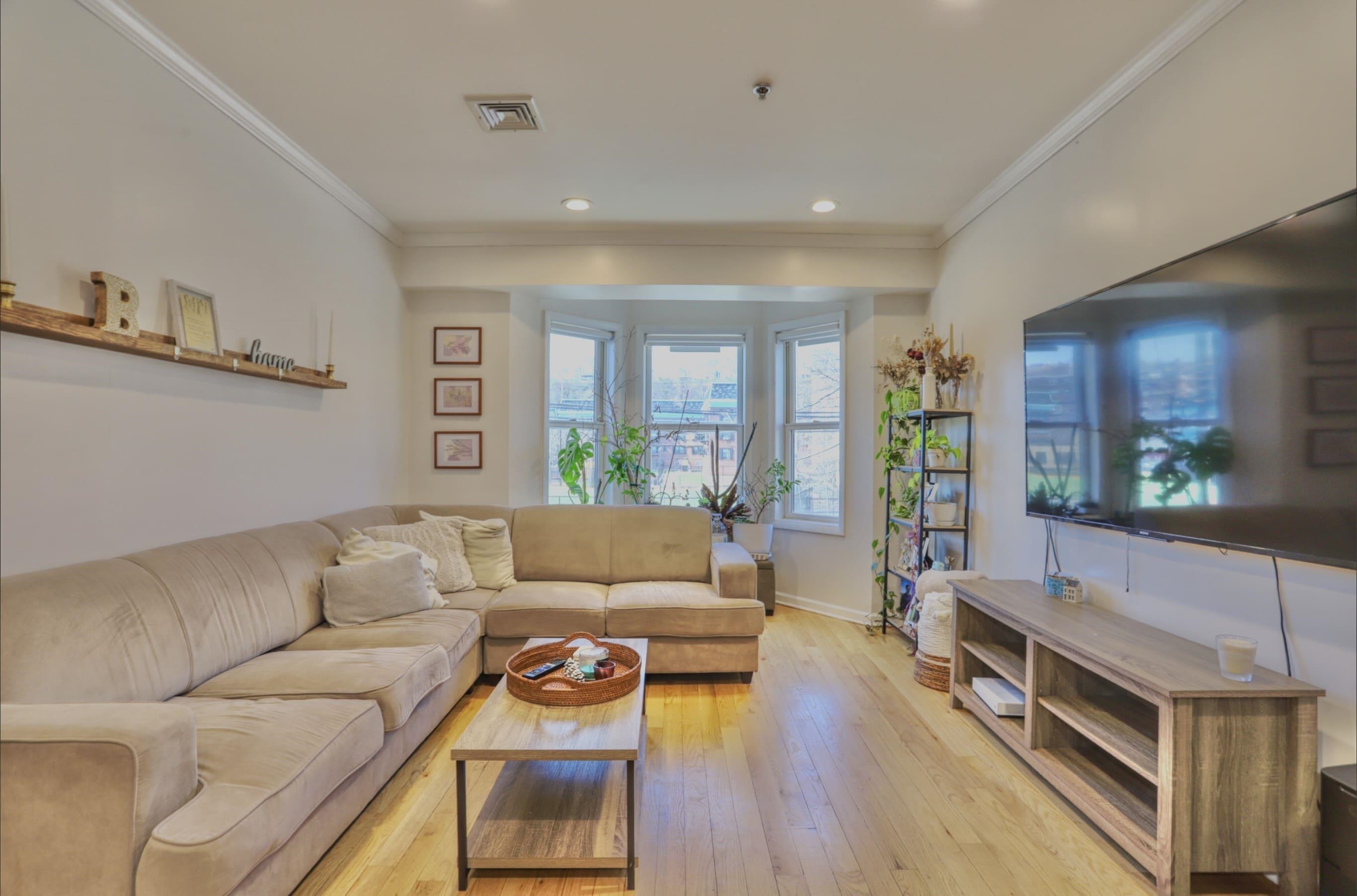 421 JACKSON ST Unit: 1