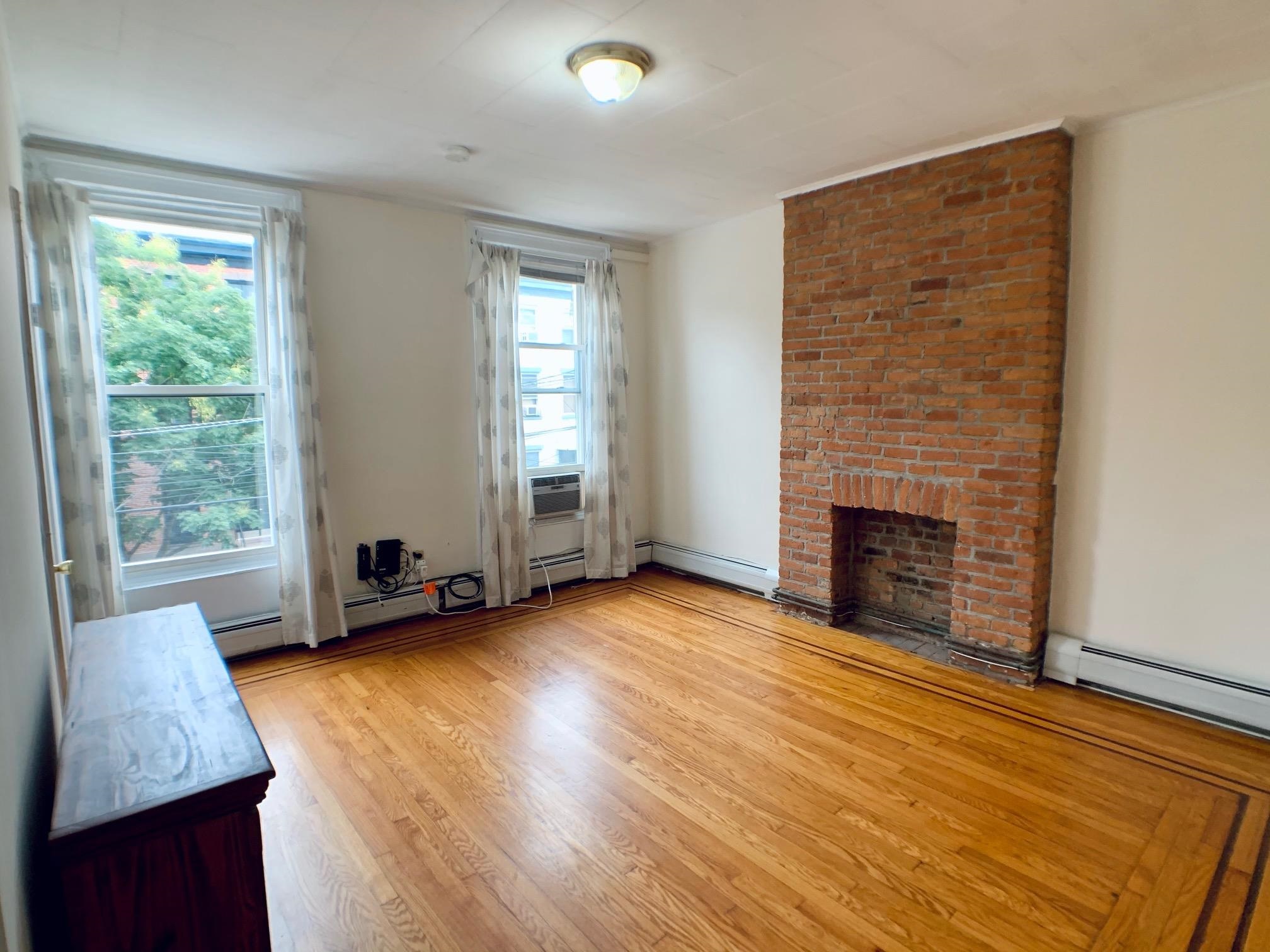 530 GARDEN ST Unit: 2