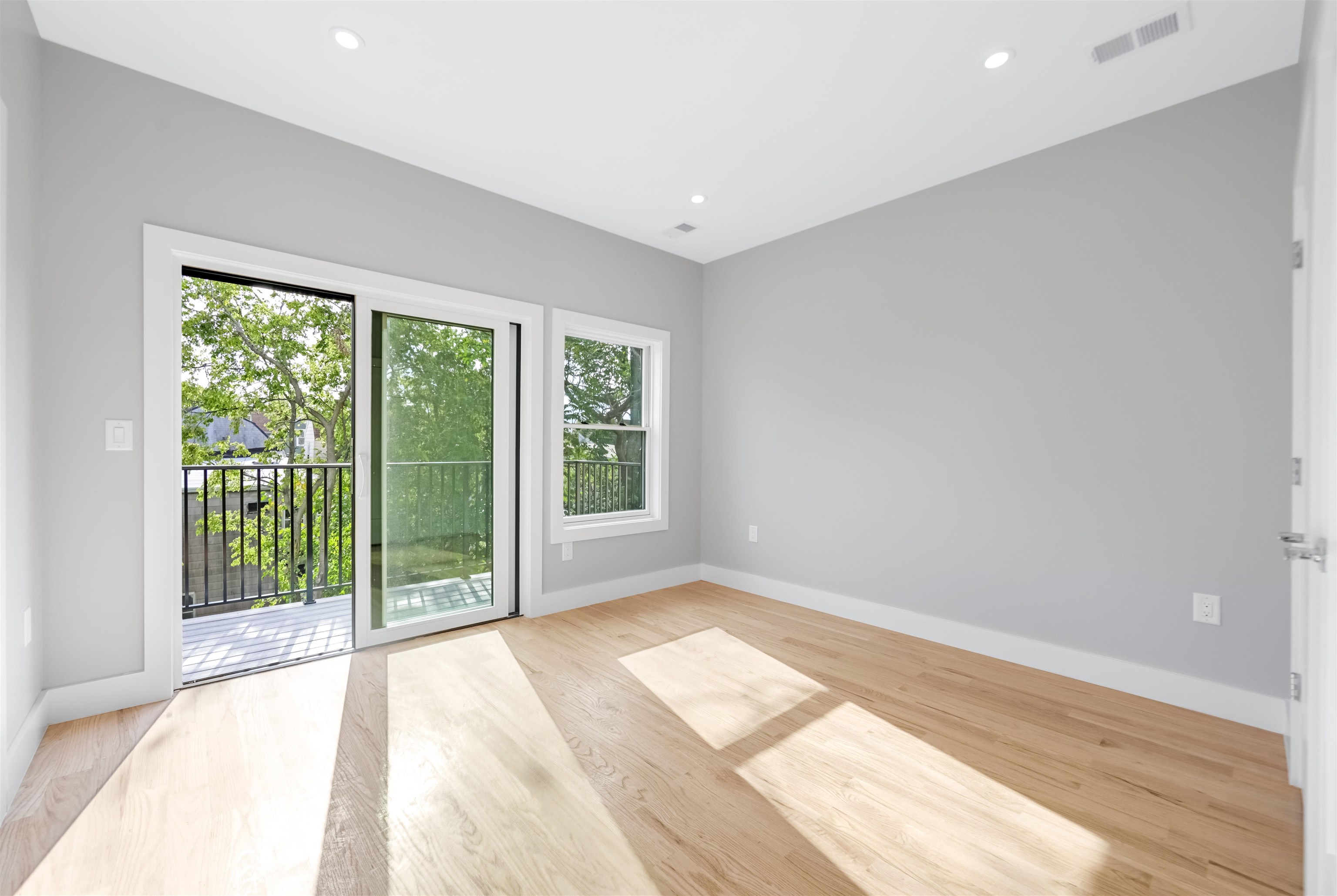 88 WEST 20TH ST Unit: 2
