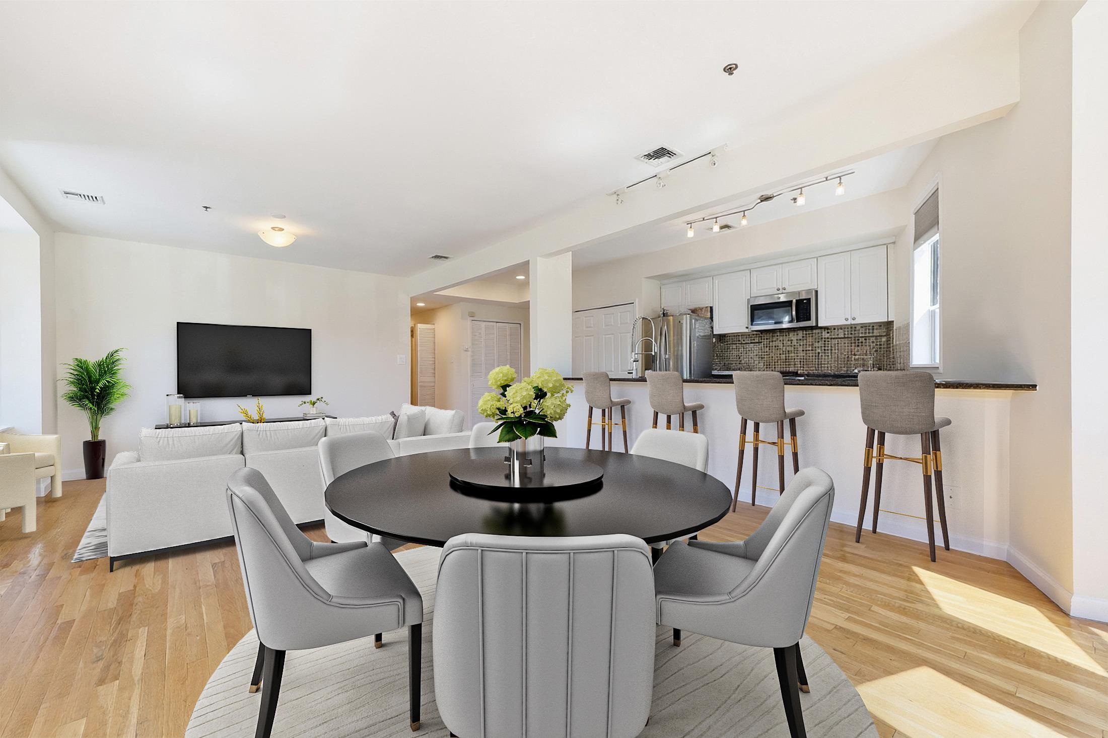 380 NEWARK ST Unit: 2D
