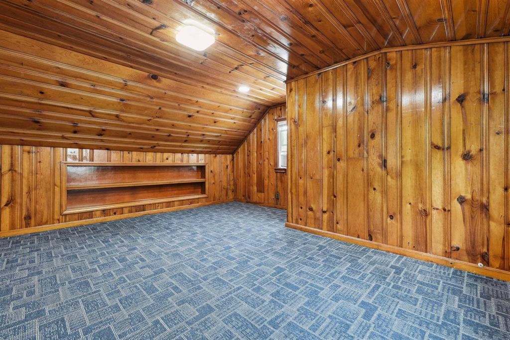 482 SOUTH ELM ST