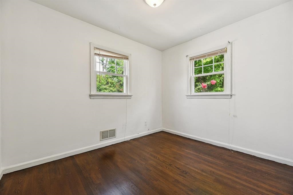 482 SOUTH ELM ST