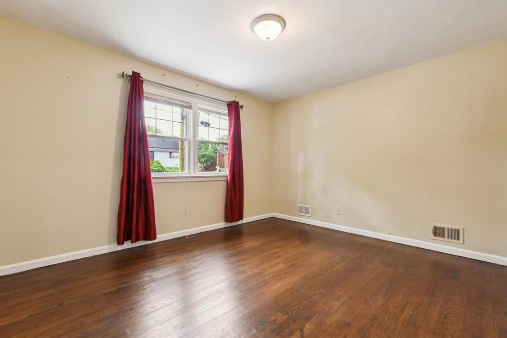 482 SOUTH ELM ST