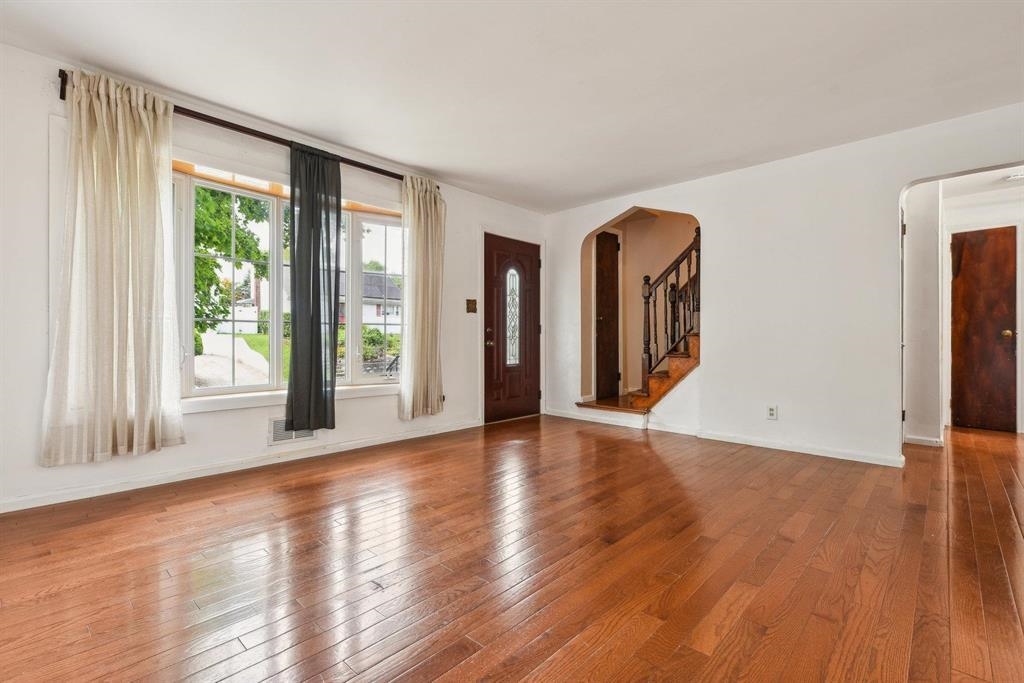 482 SOUTH ELM ST