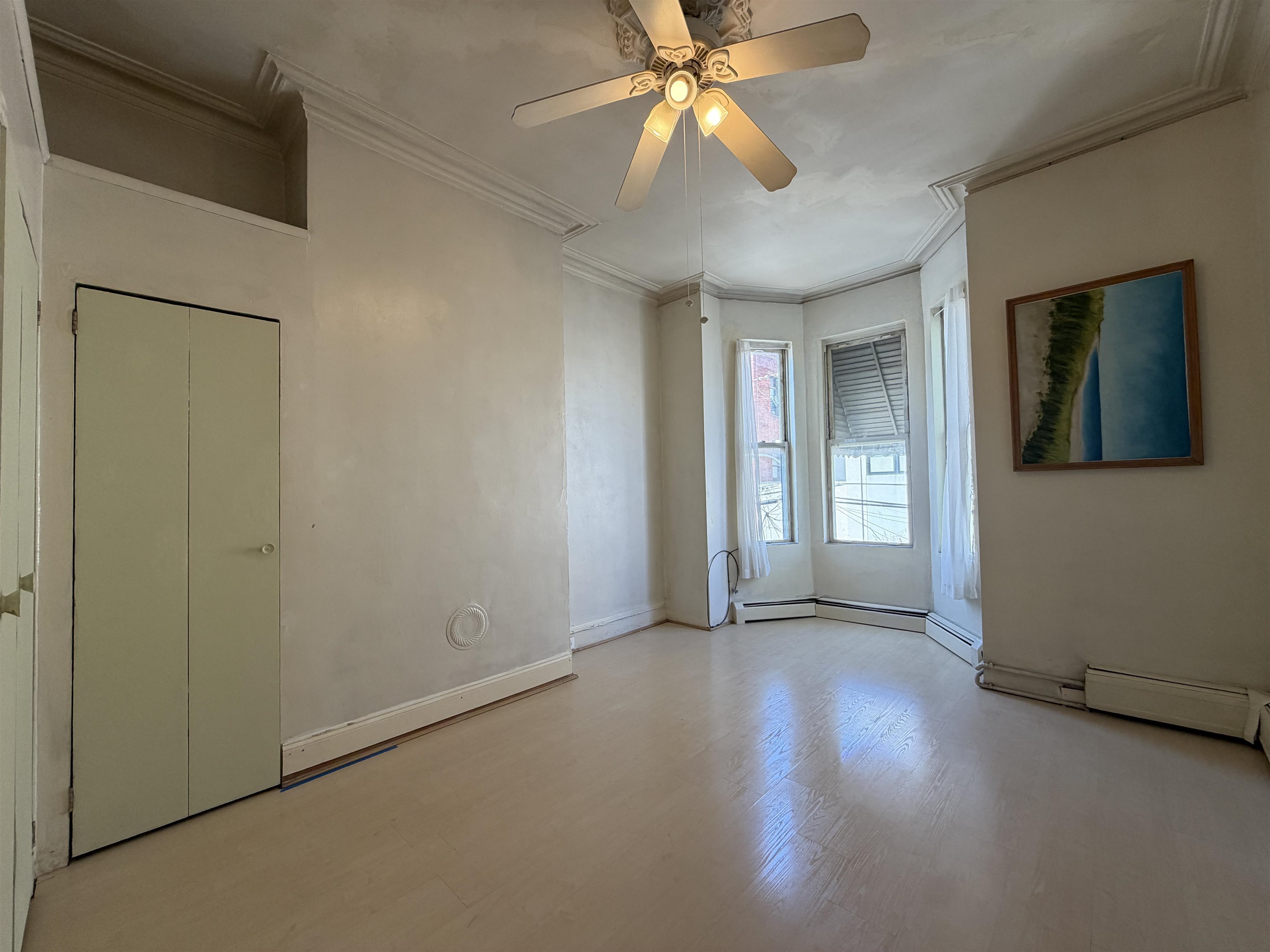 68 SHERMAN AVE Unit: 2R