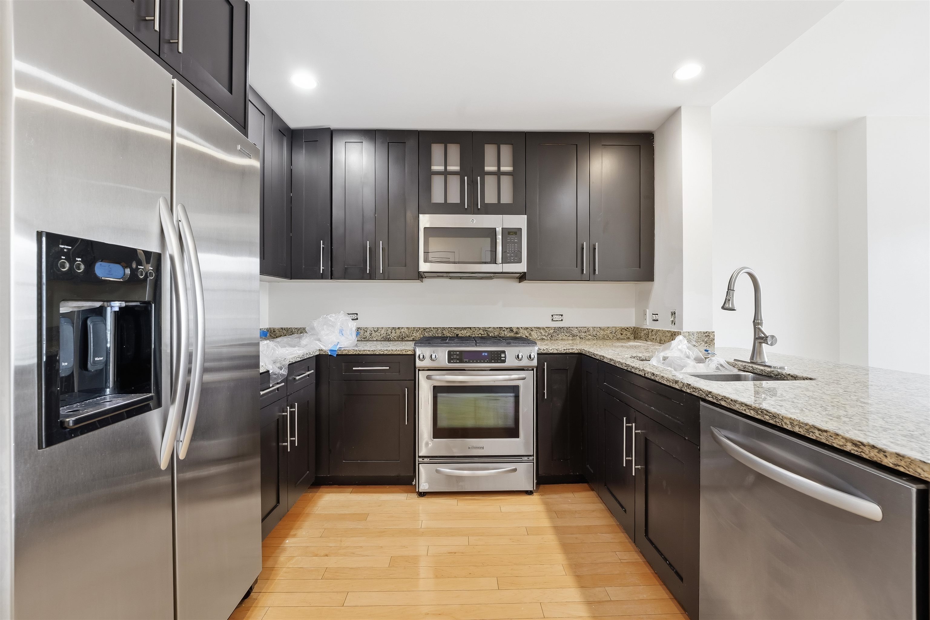 1125 MAXWELL LANE Unit: 1123