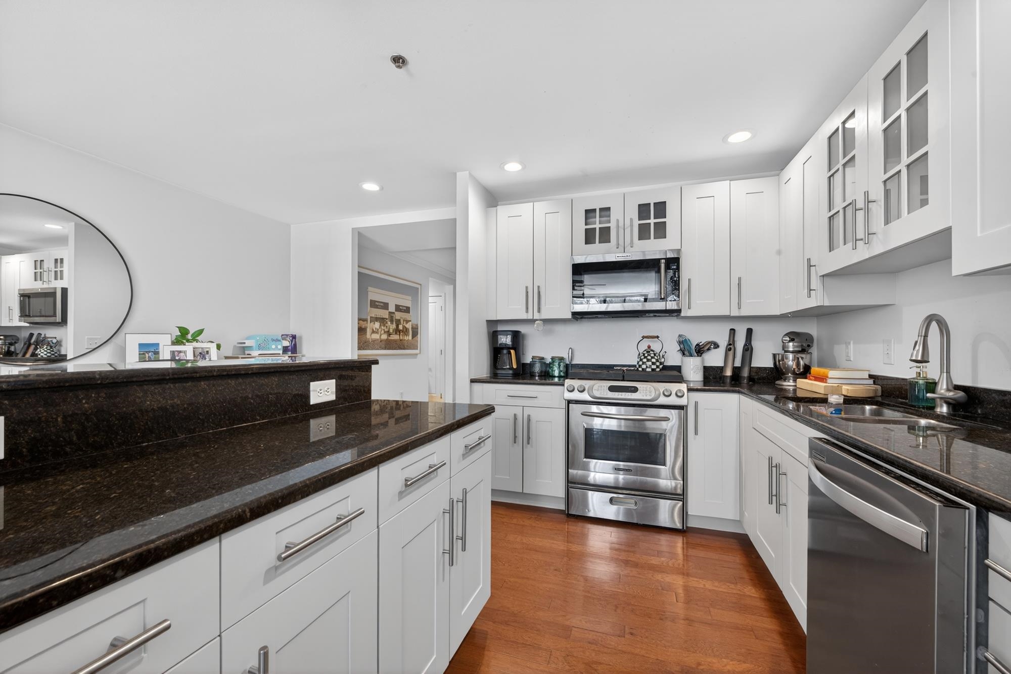 1025 MAXWELL LANE Unit: 212