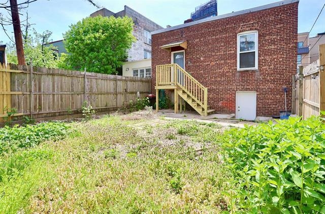 166 ST PAUL AVE
