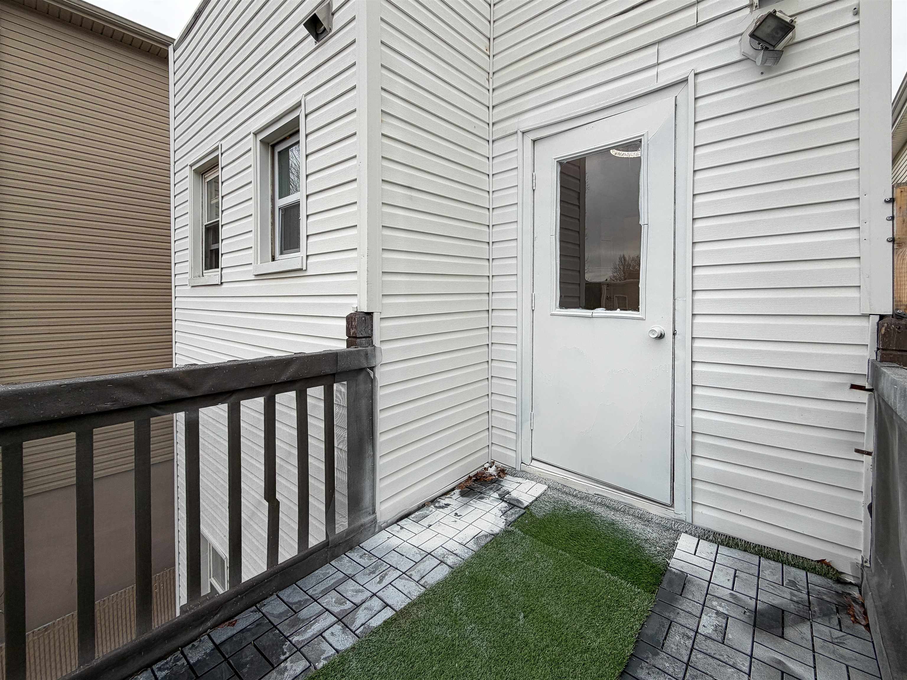 119 ZABRISKIE ST Unit: 3