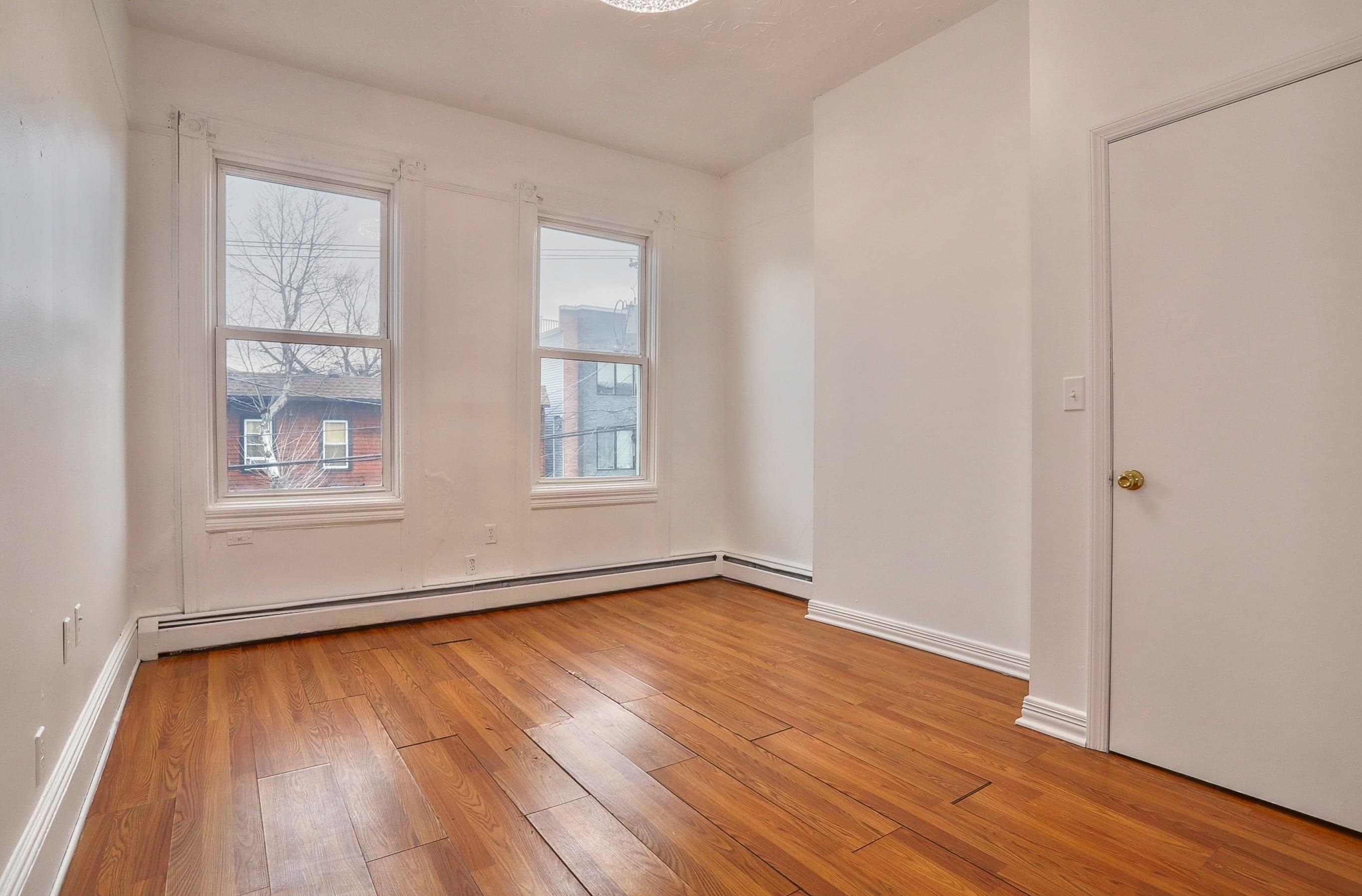 119 ZABRISKIE ST Unit: 3