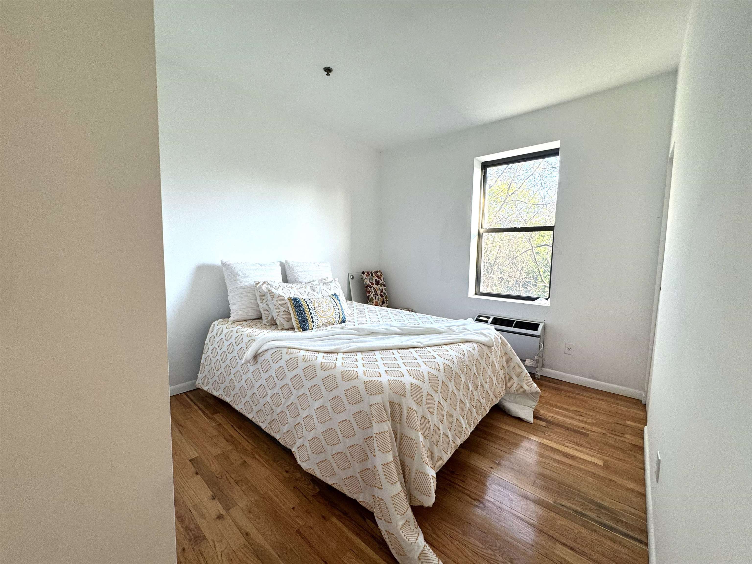 11 CUNEO PL Unit: 3B