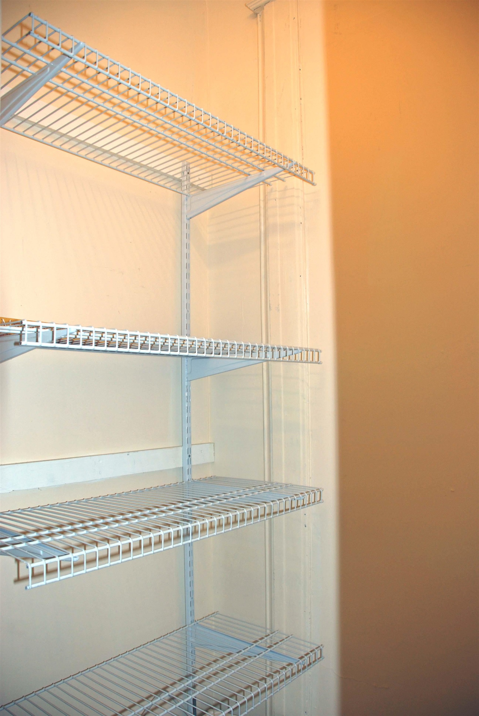 273 WEBSTER AVE Unit: 4