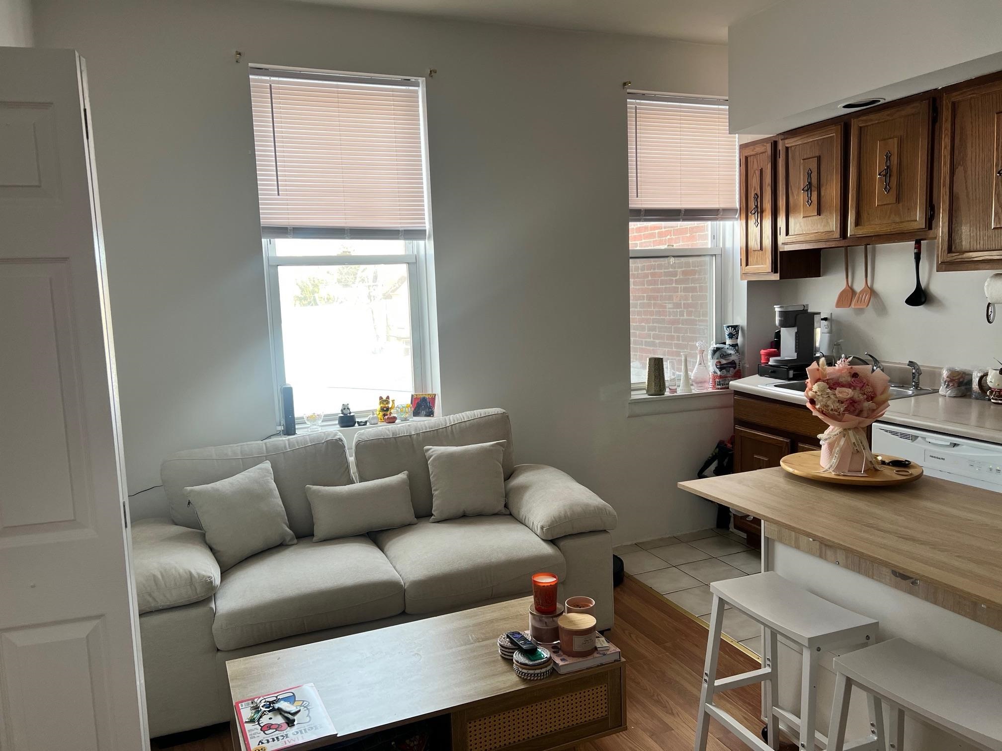 25 West 8TH ST Unit: 2R