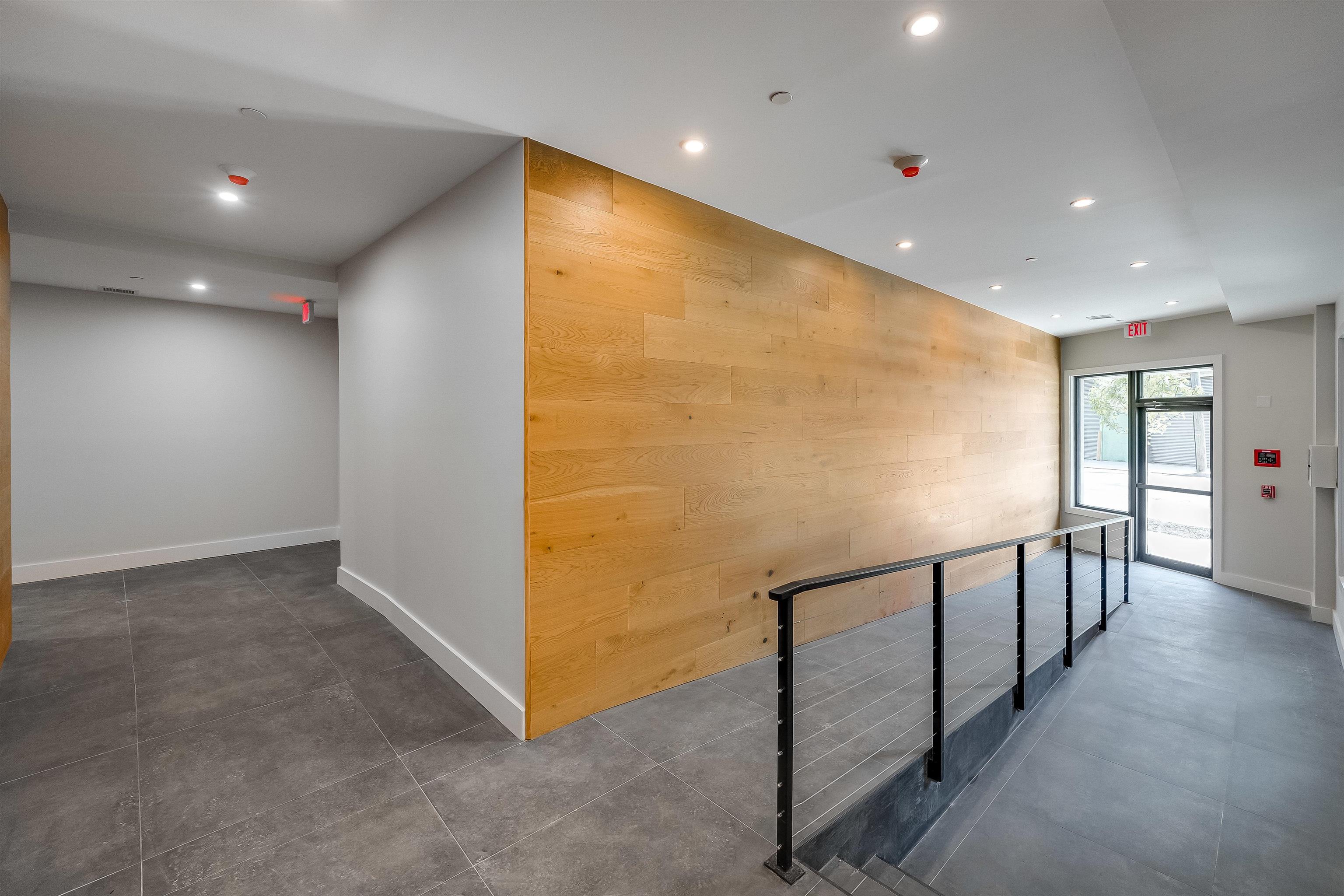 658 GRAND ST Unit: 202