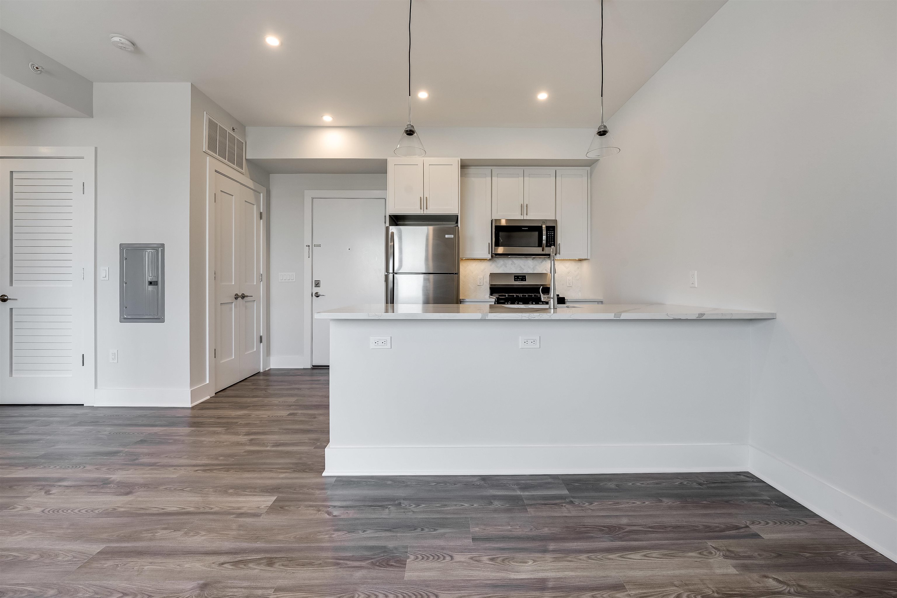658 GRAND ST Unit: 202