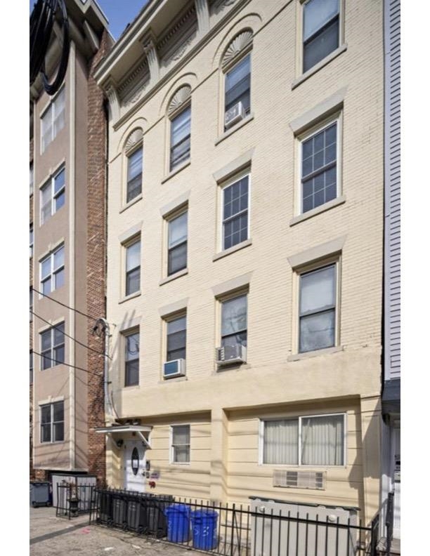 513 MONROE ST Unit: 6