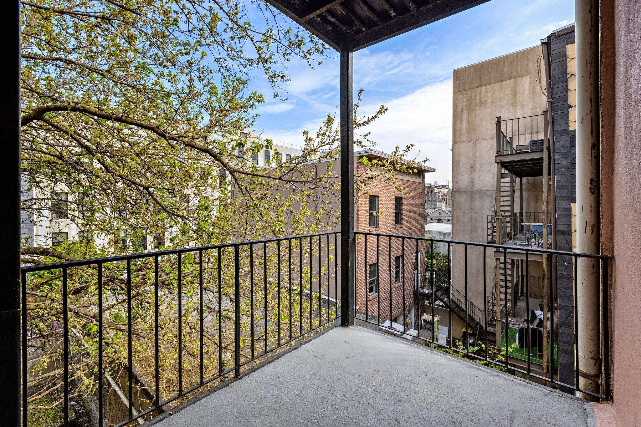 513 MONROE ST Unit: 6