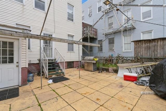 1012 PATERSON PLANK RD Unit: 1st Floor