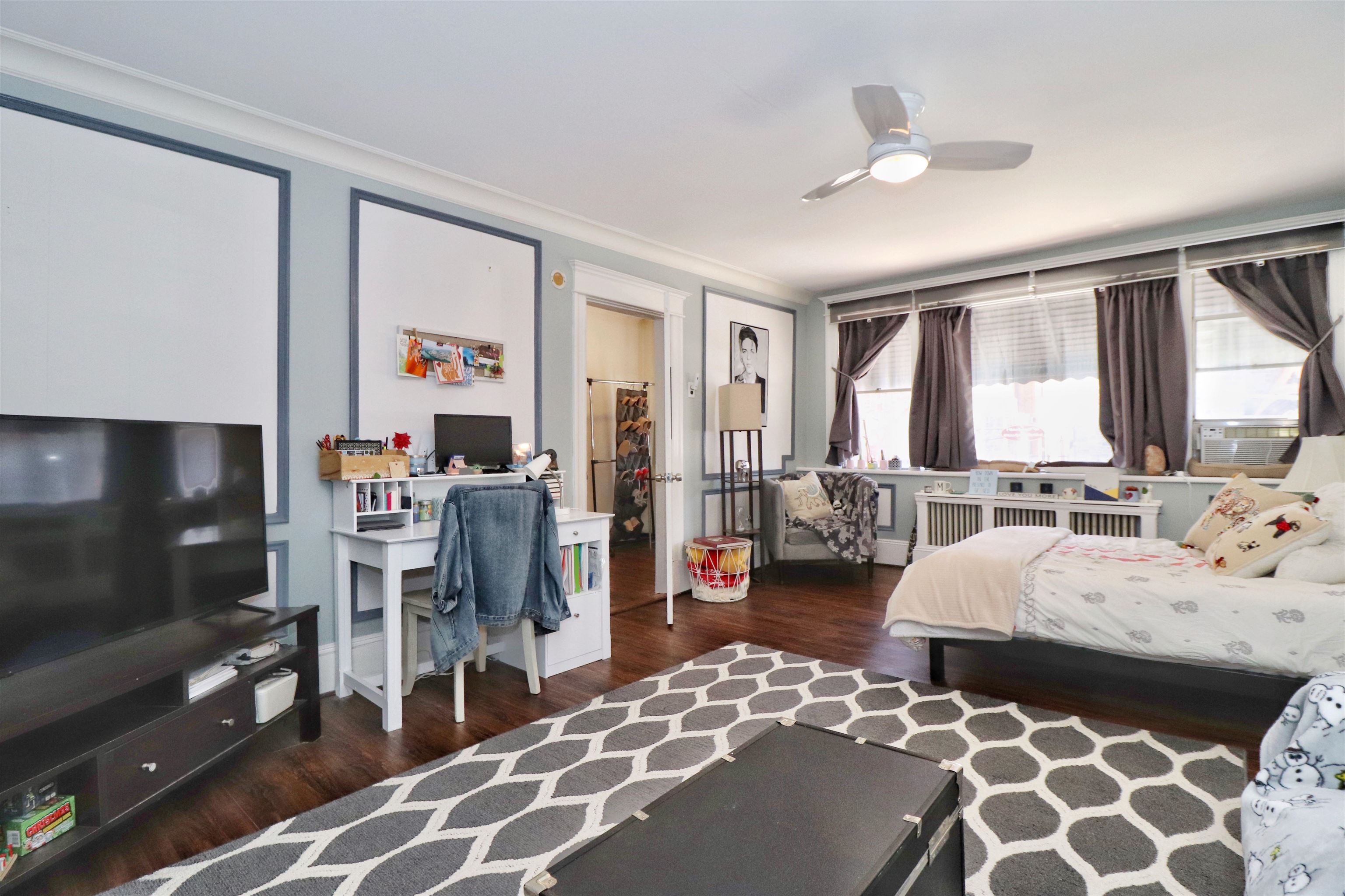 704 WASHINGTON ST Unit: 2