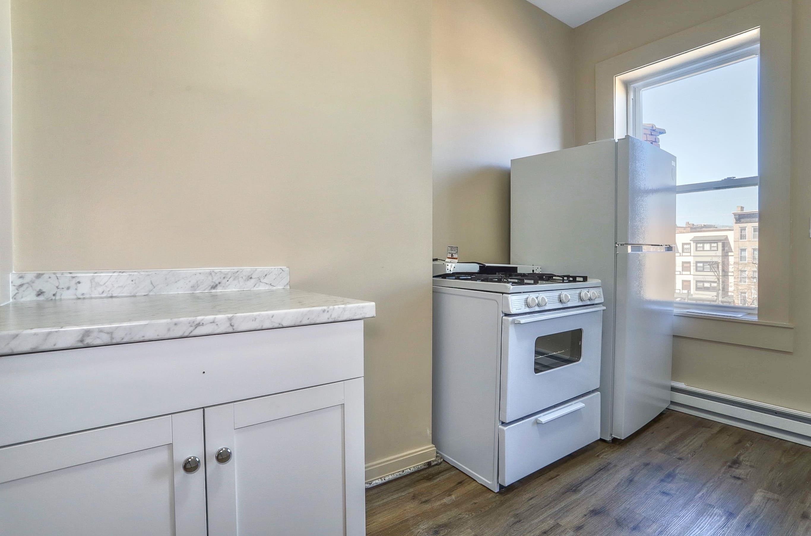 320 JEFFERSON ST Unit: 10