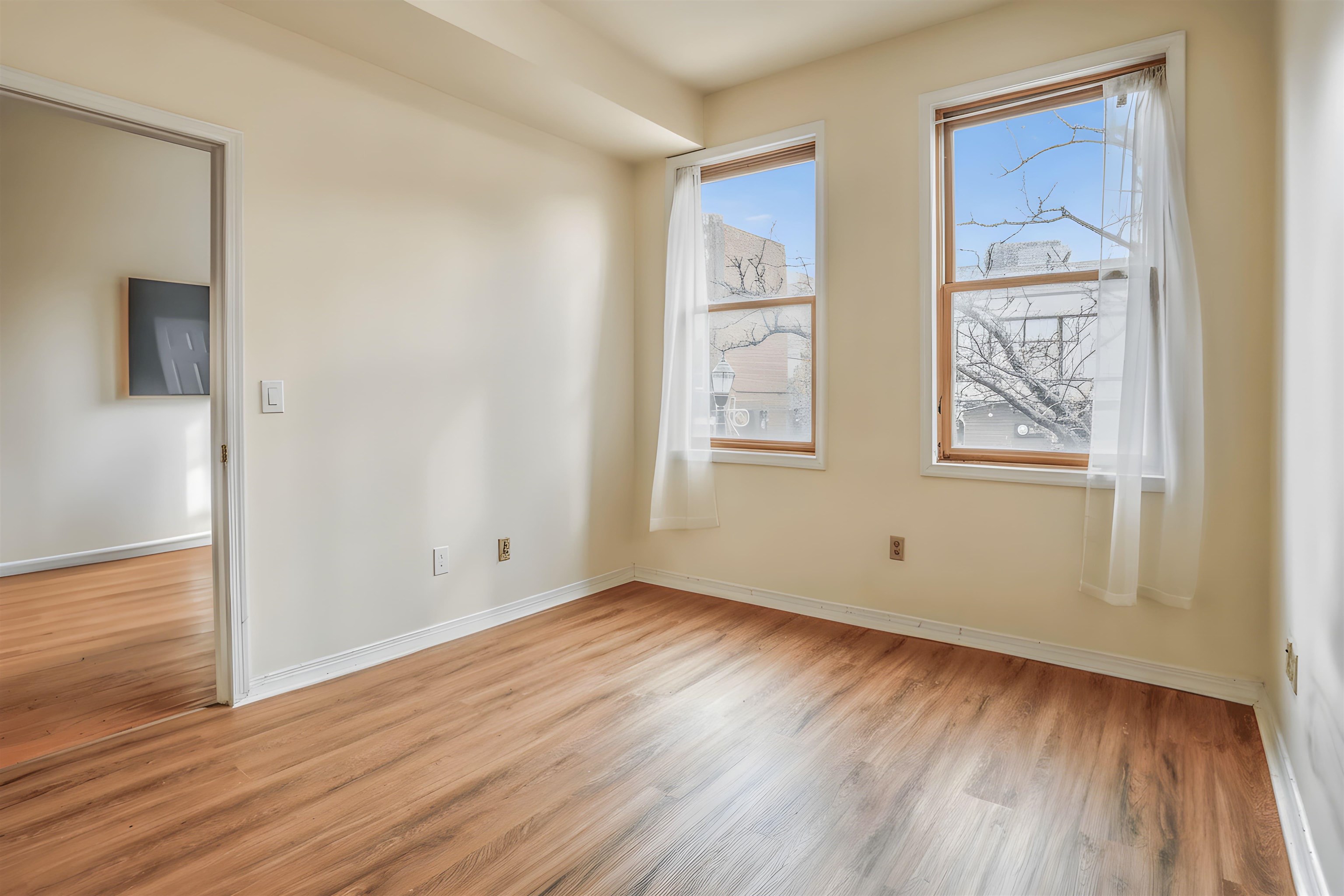 618 WASHINGTON ST Unit: 2