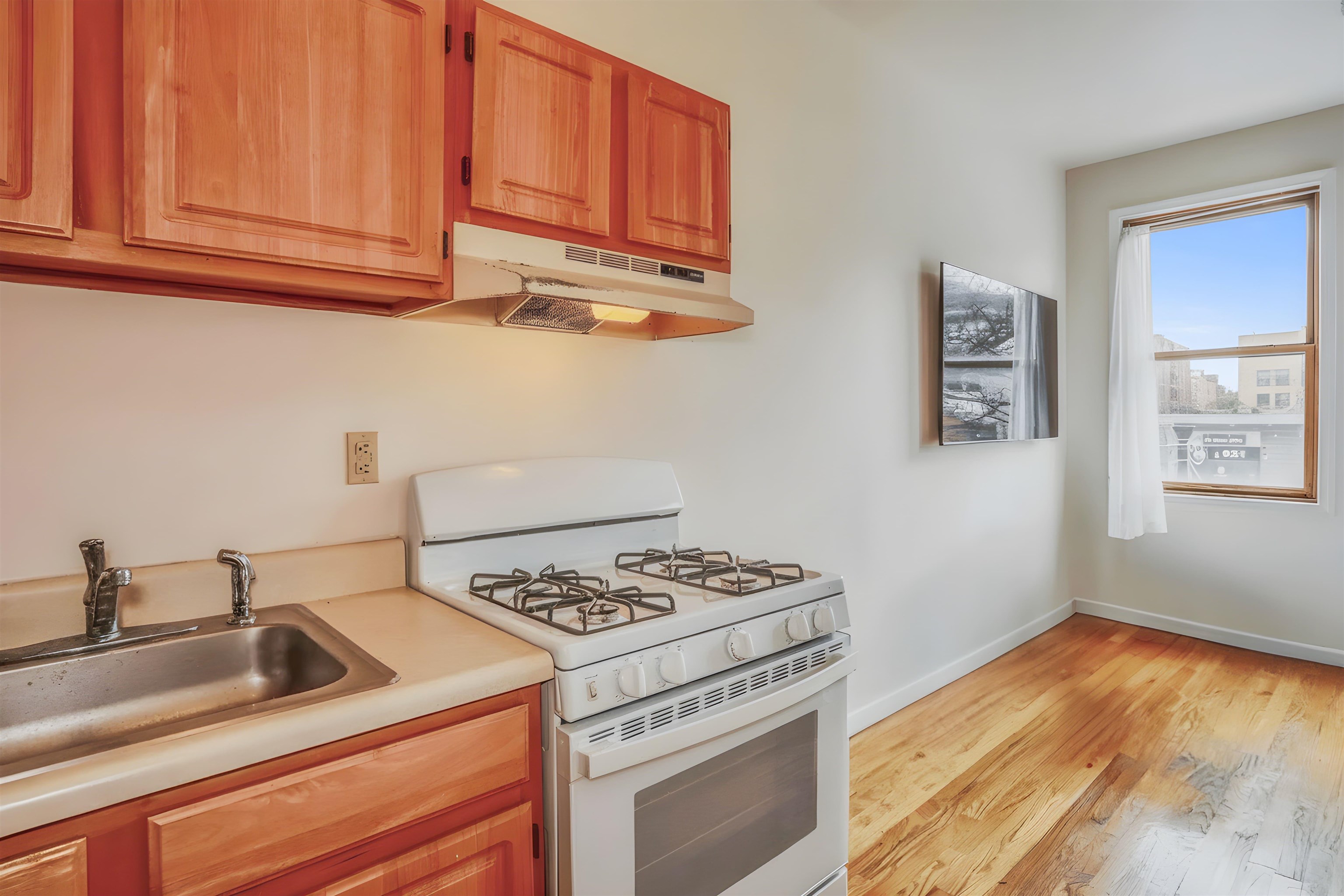 618 WASHINGTON ST Unit: 2
