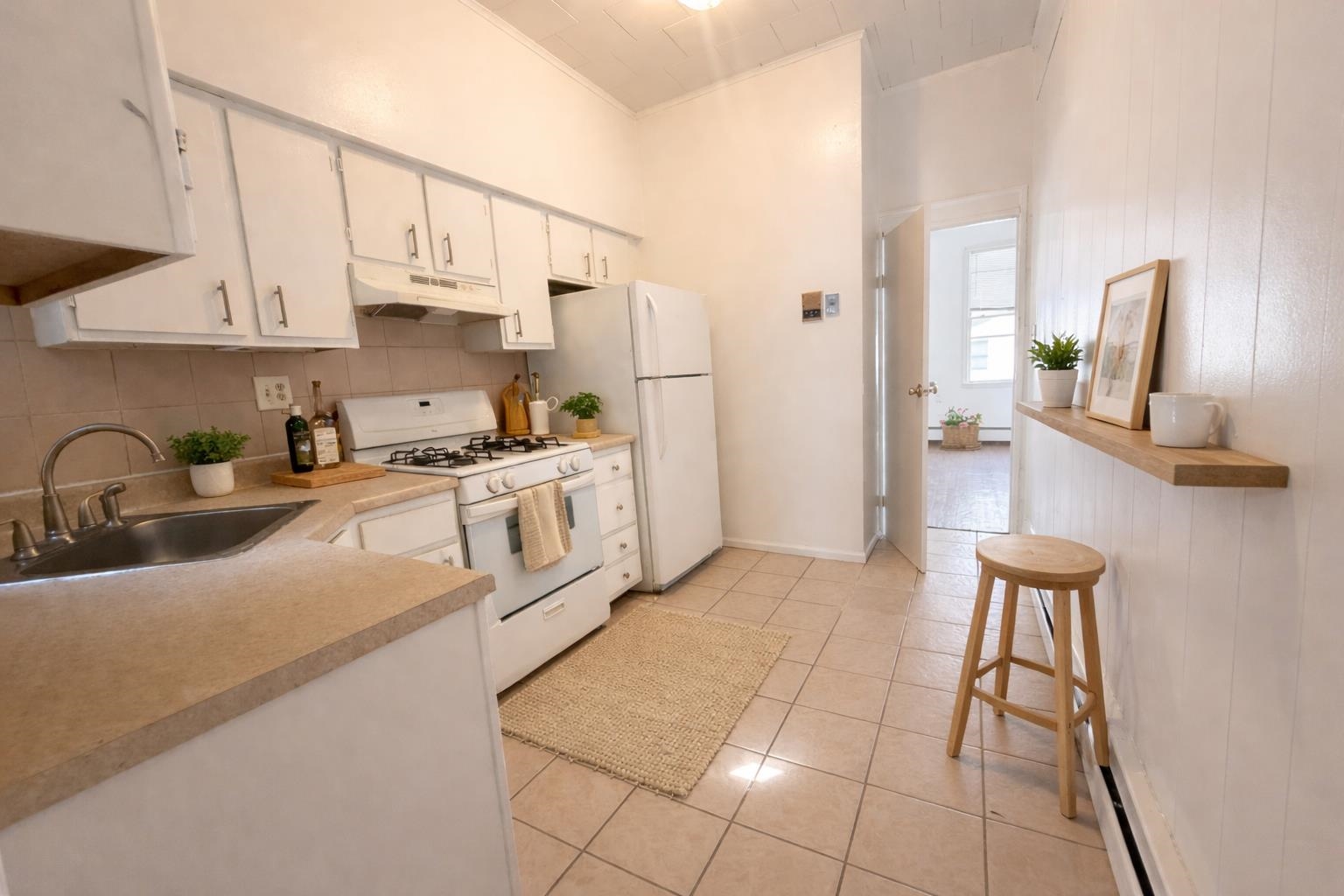 28 SPRUCE ST Unit: 2L