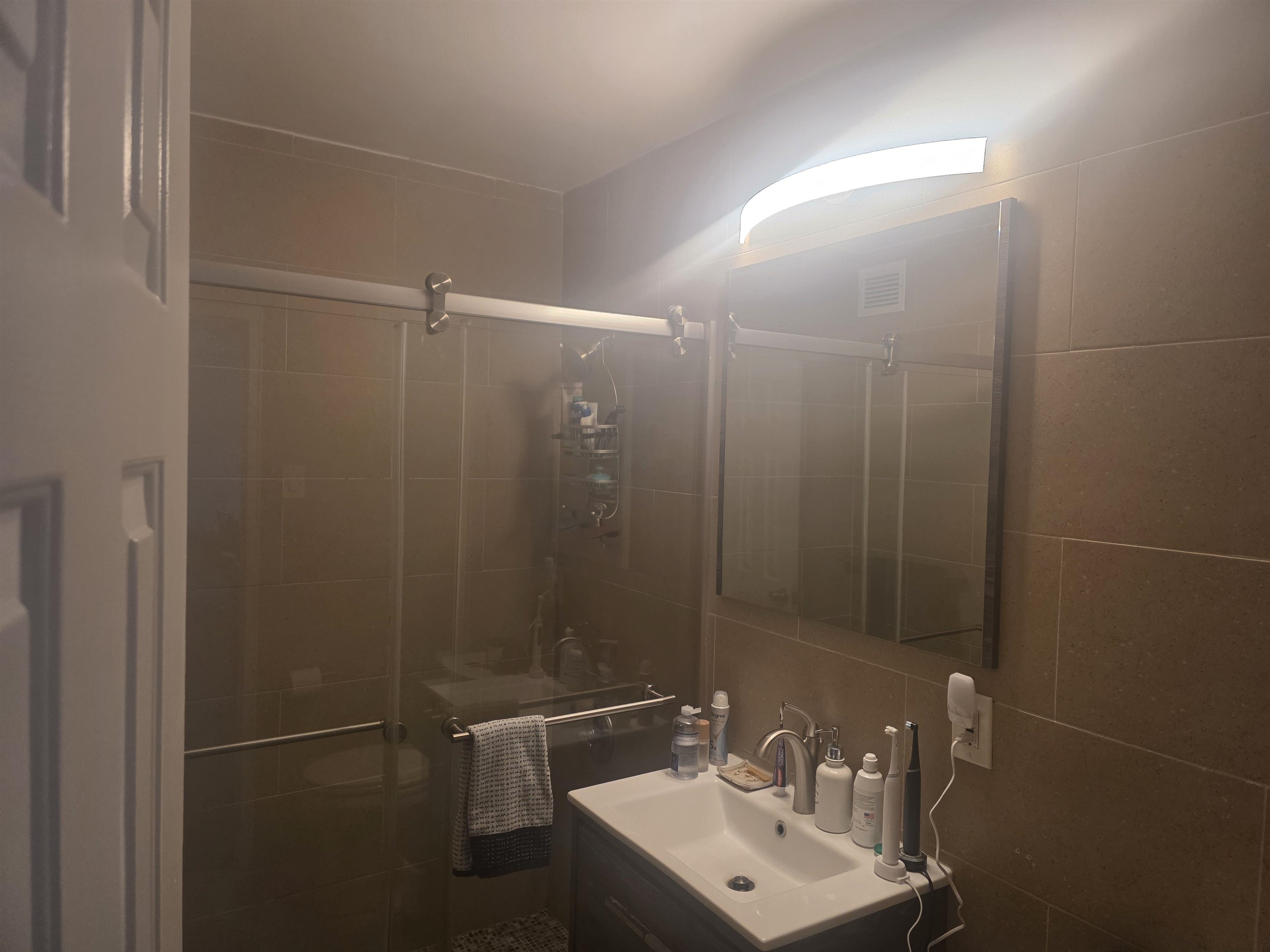 7100 BLVD EAST Unit: 9R