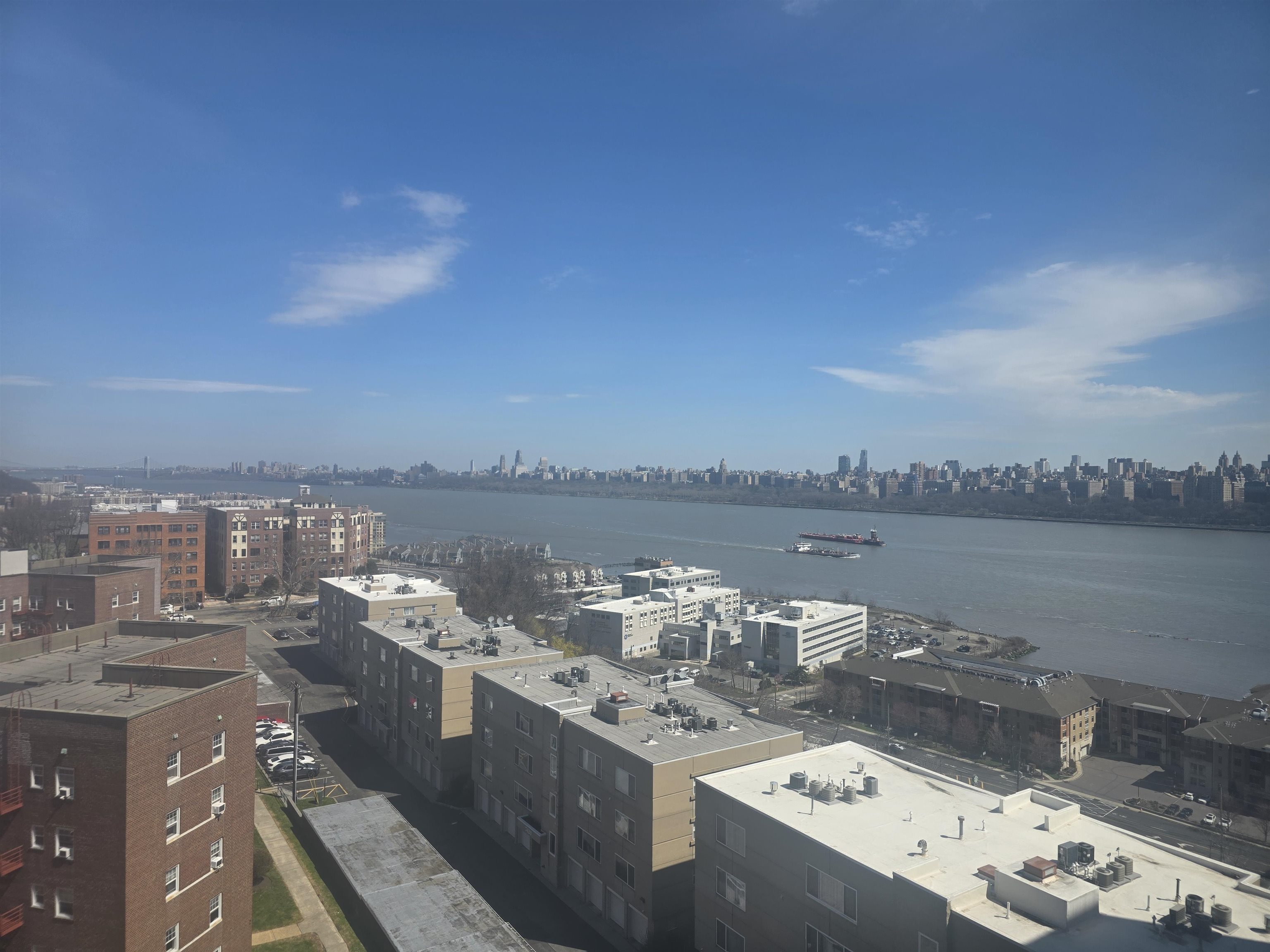 7100 BLVD EAST Unit: 9R