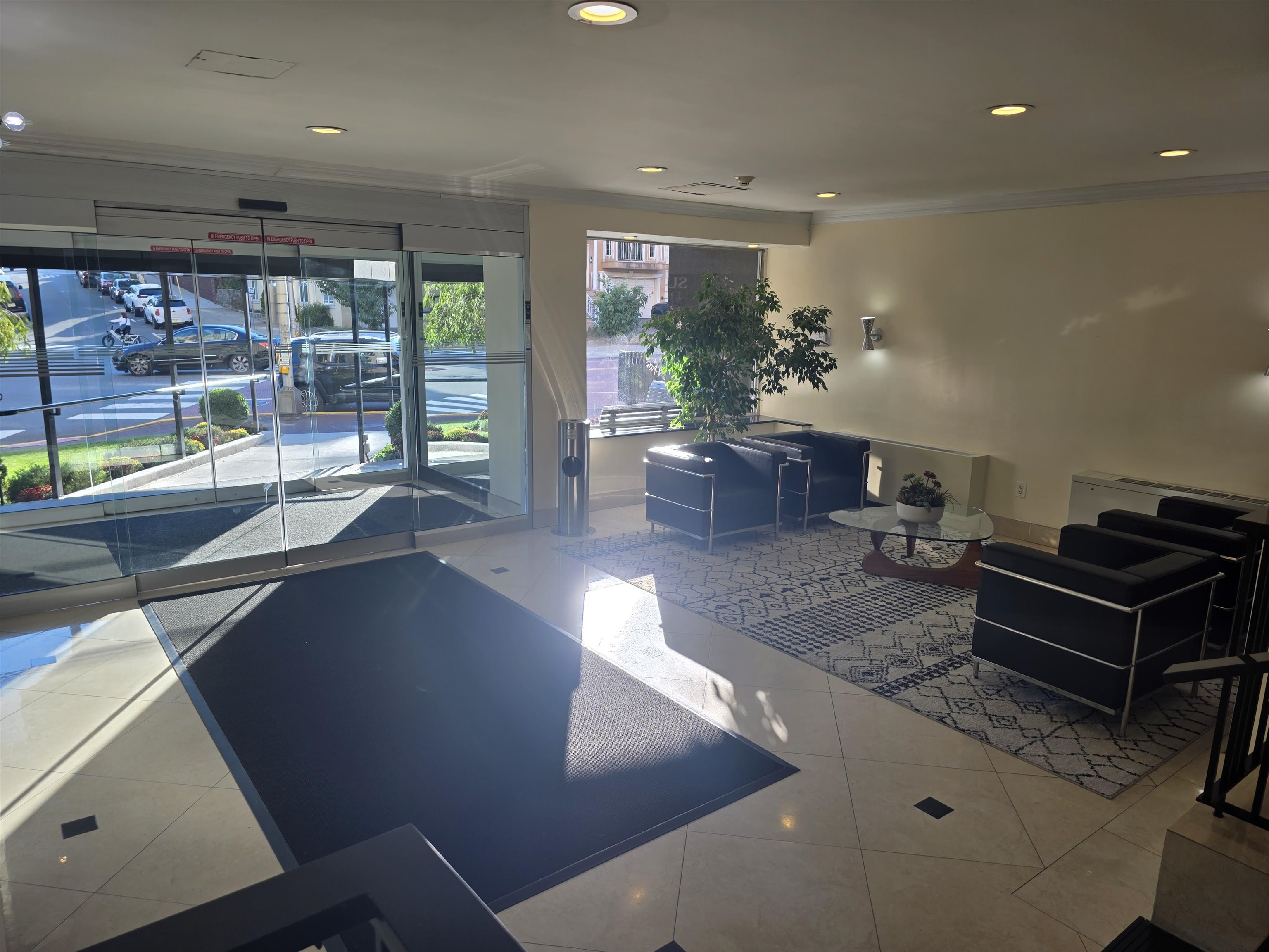 7100 BLVD EAST Unit: 9R