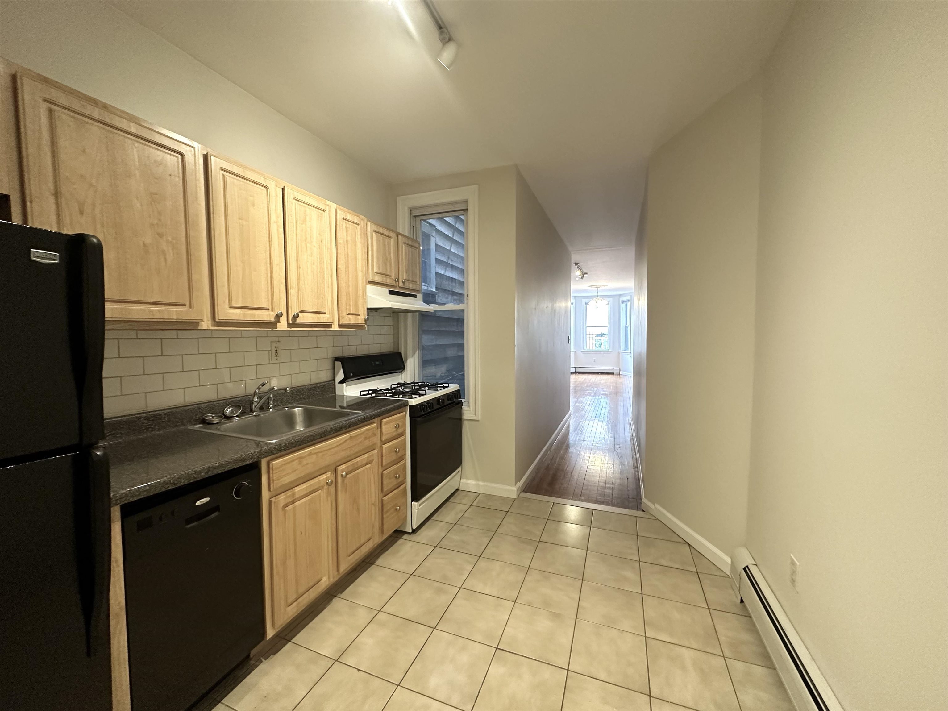 203 OGDEN AVE