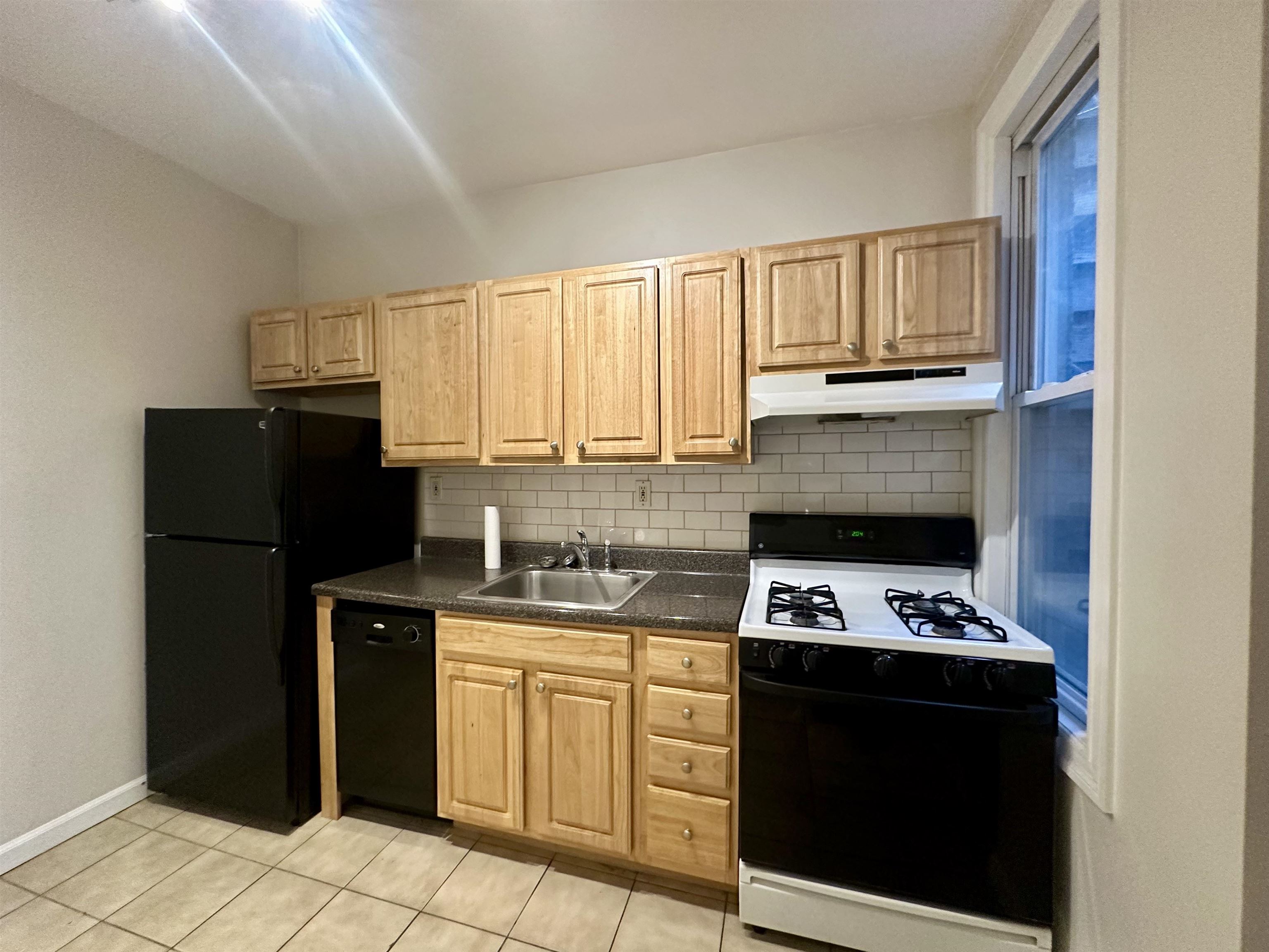 203 OGDEN AVE