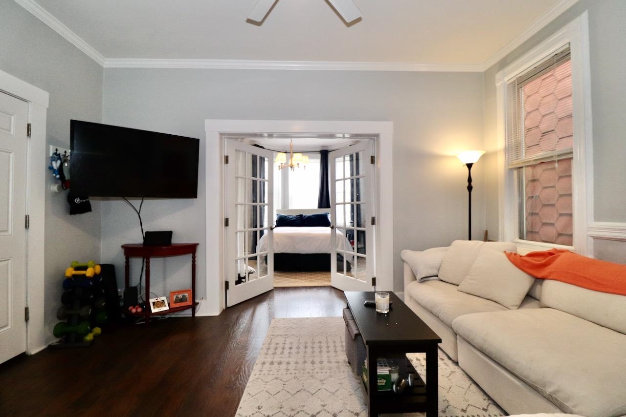 19 GRAHAM ST Unit: 2