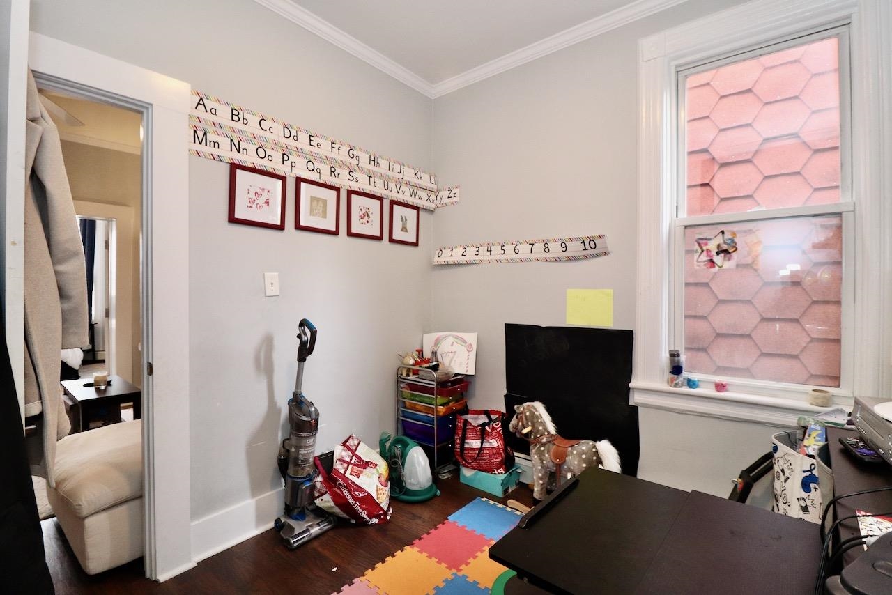 19 GRAHAM ST Unit: 2