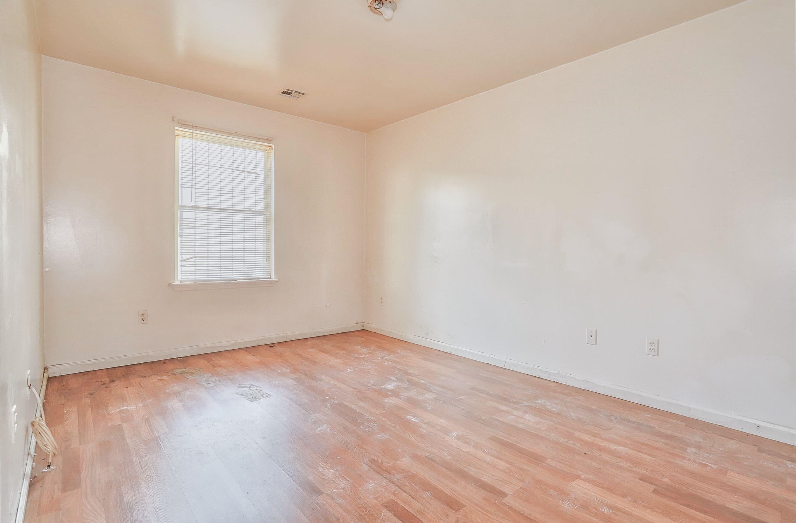 63 HOBSON ST